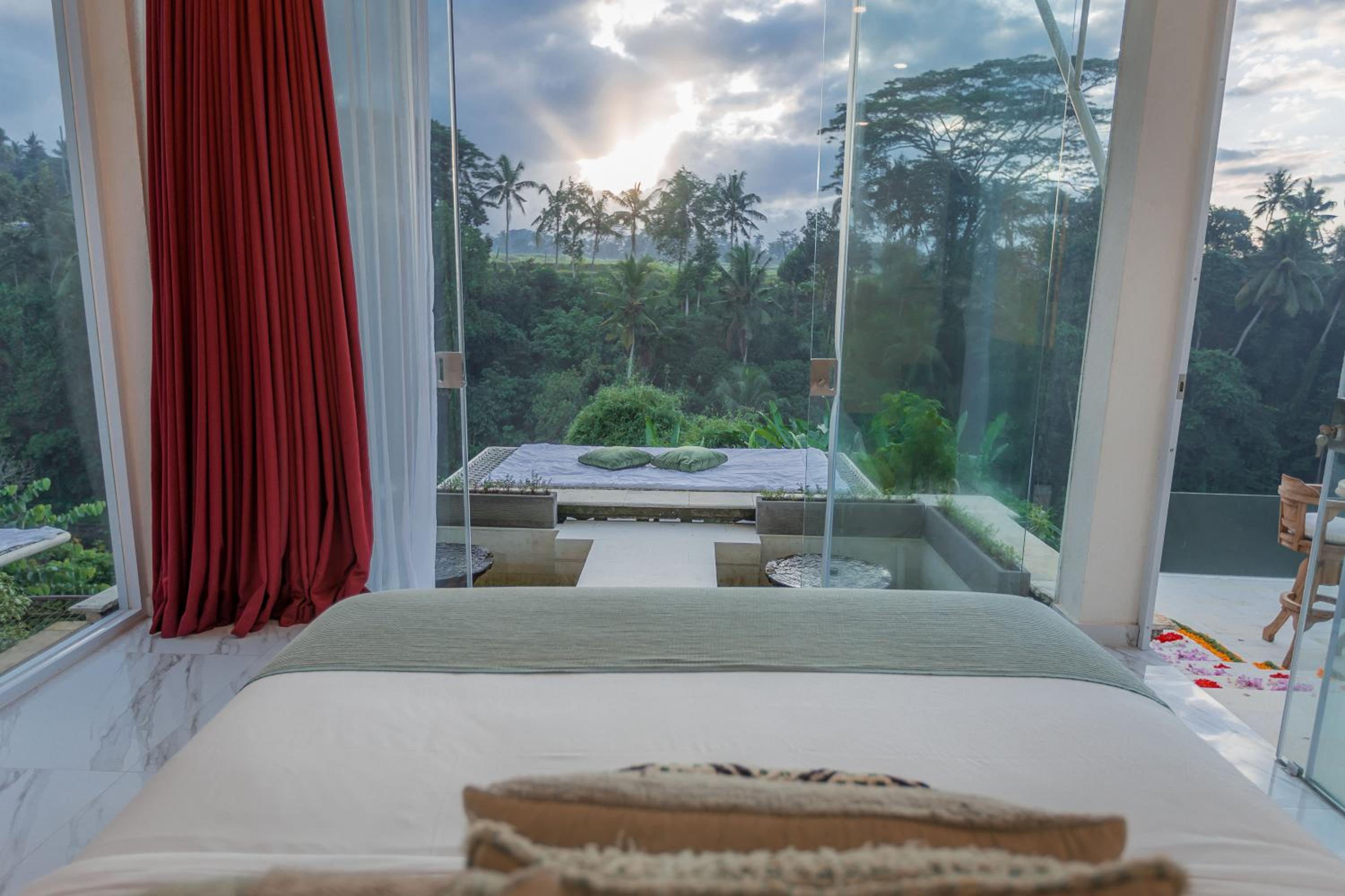 Suite with River View - Photo 8