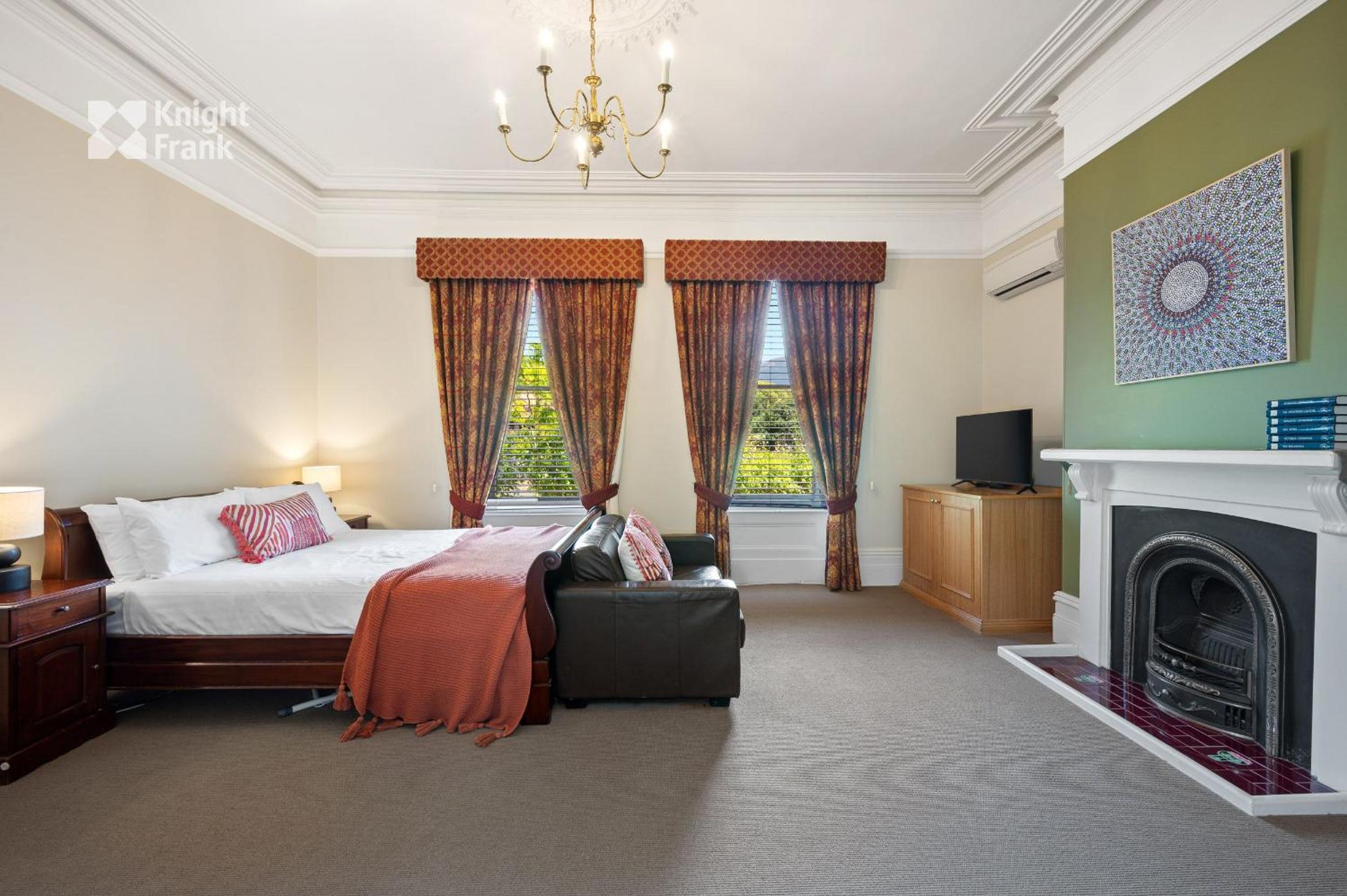Queen Suite - 2 photo 3
