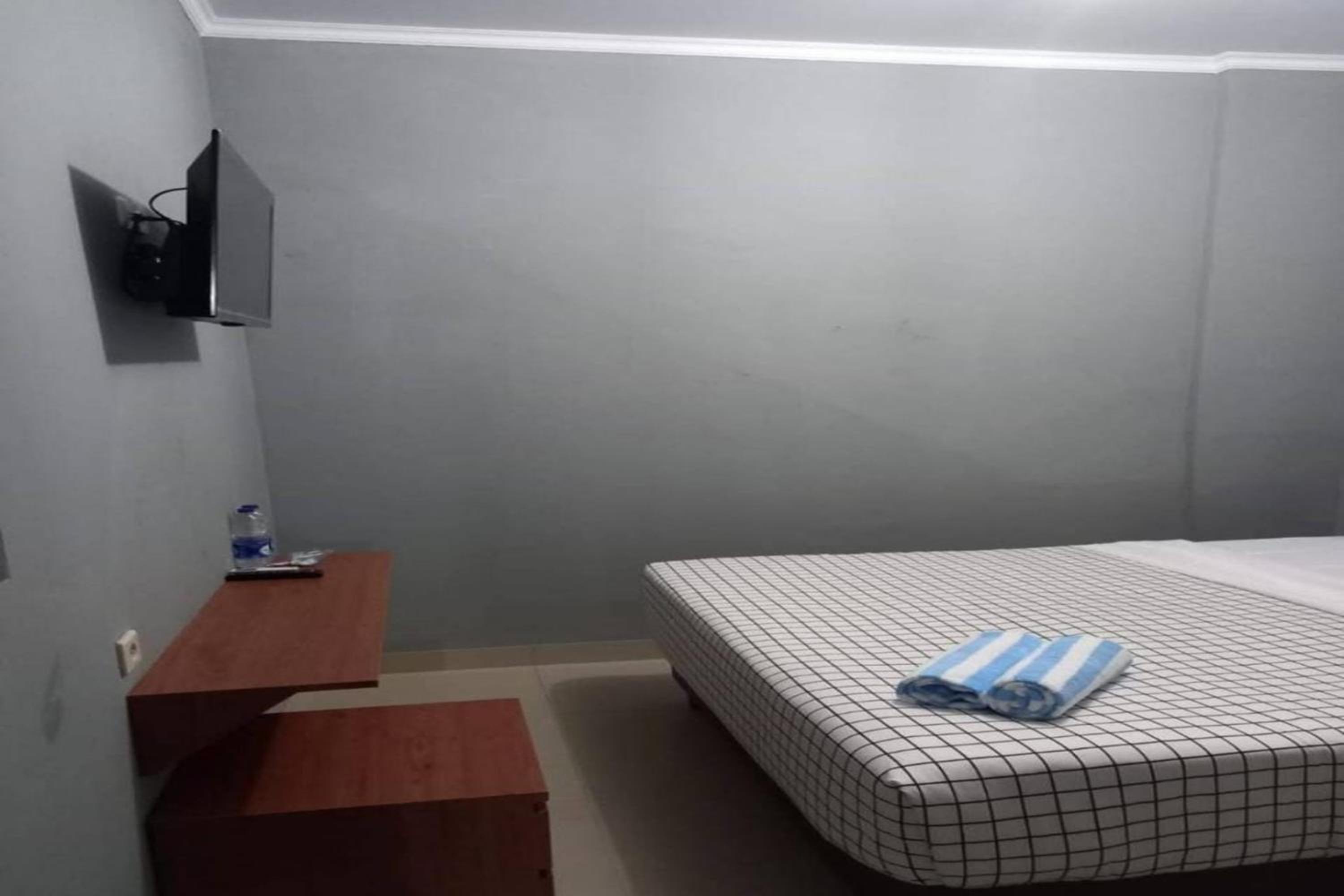 Deluxe Room - Photo 6