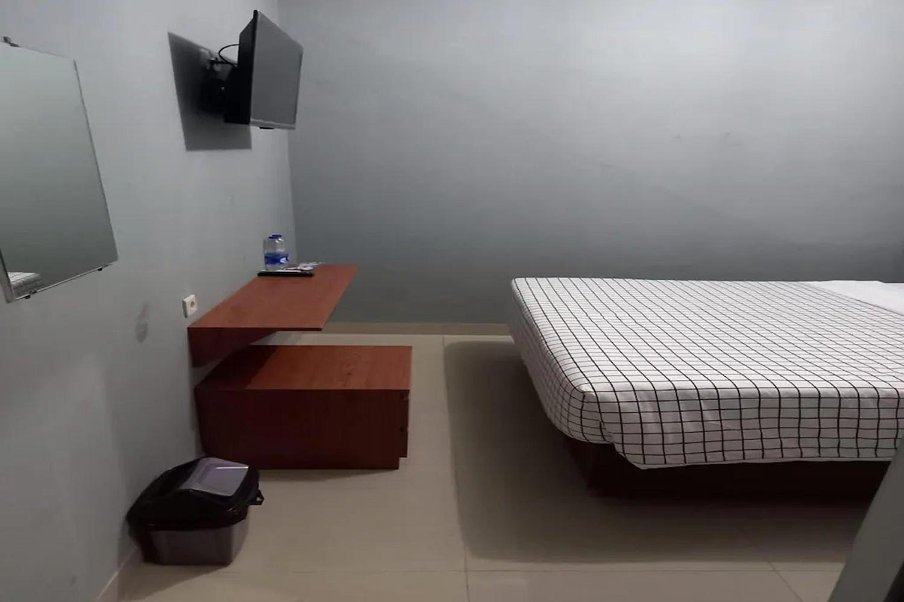 Deluxe Room - Photo 8