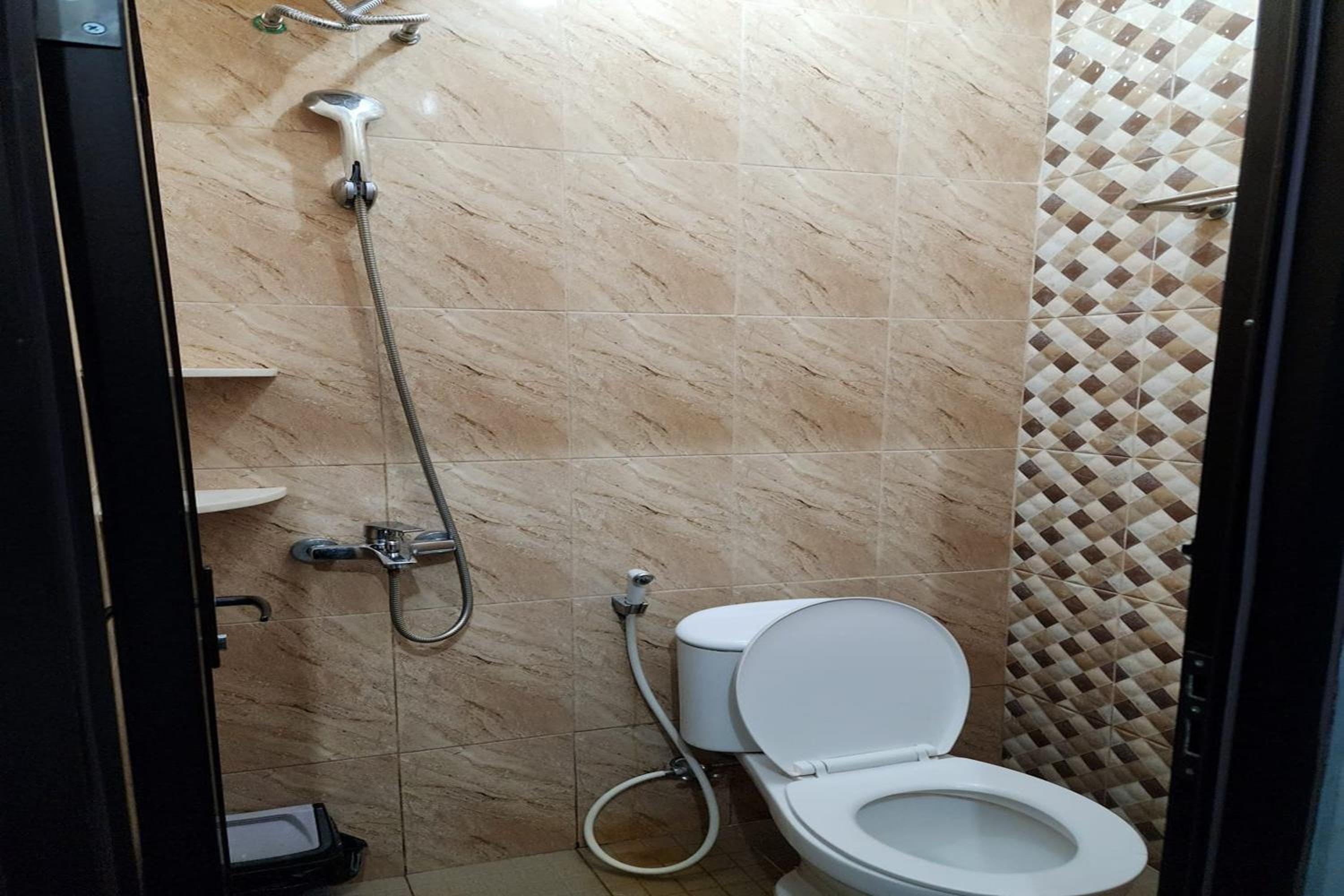 Deluxe Room - Photo 16