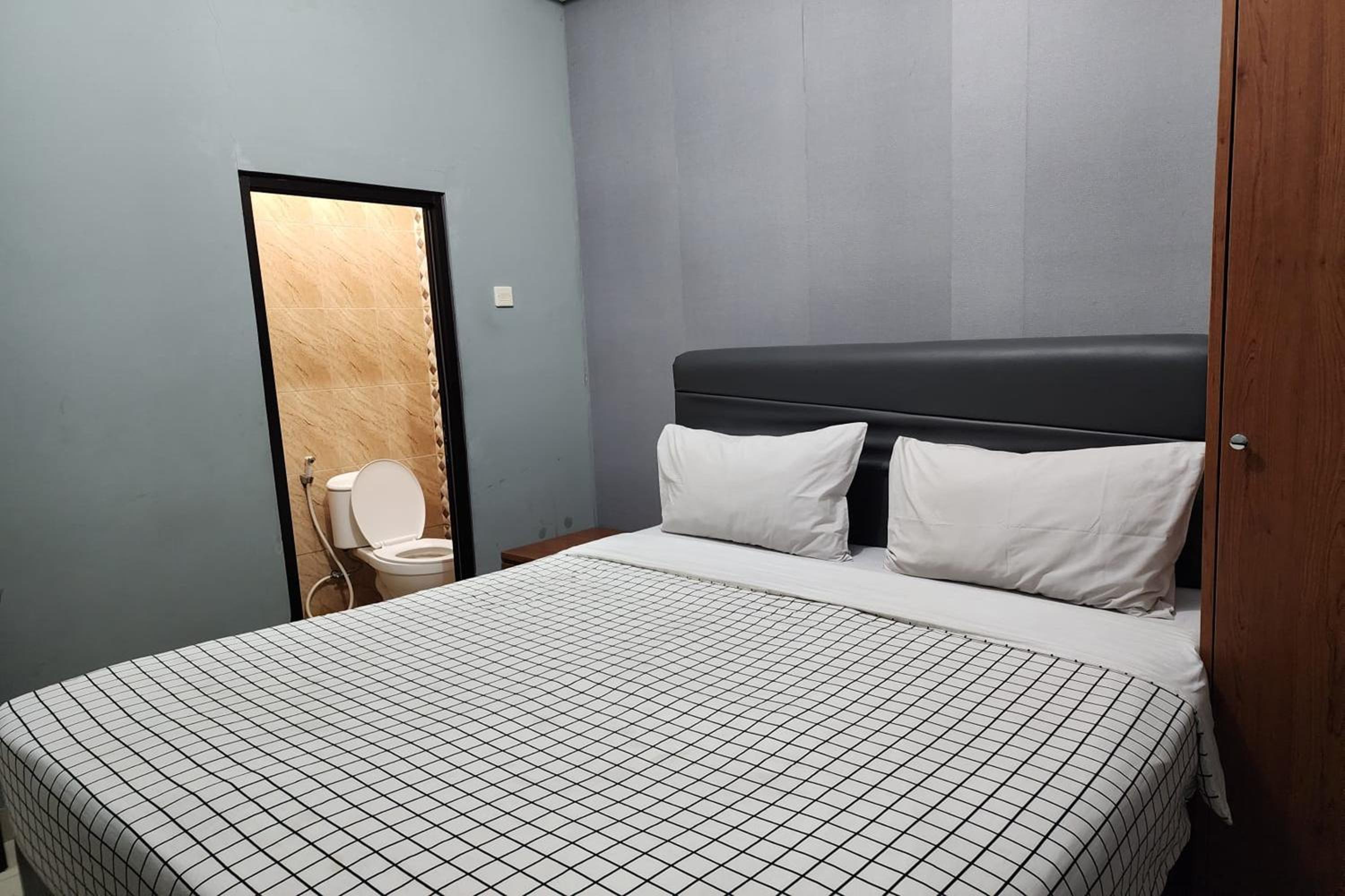 Deluxe Room - Photo 14