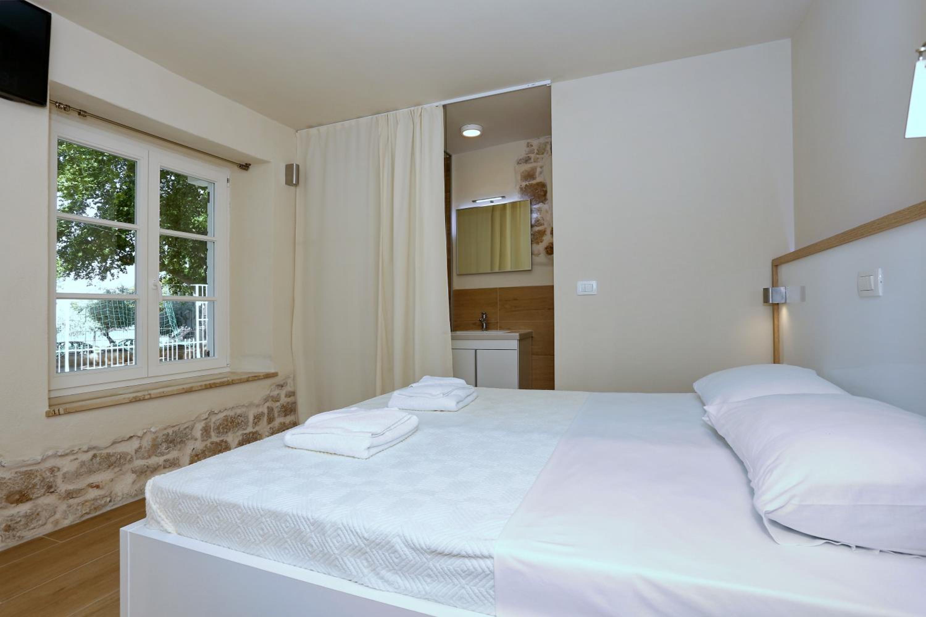 Double Room with Sea View - Annex Building photo 3