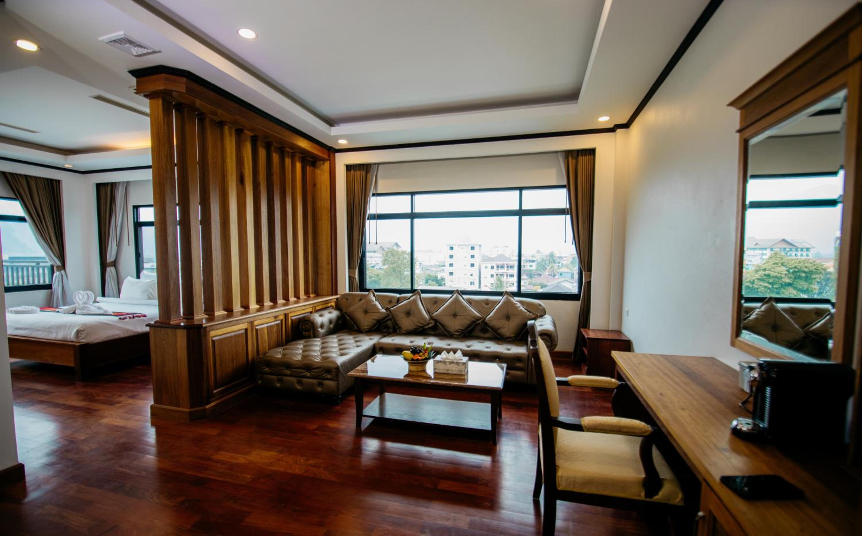 King Suite - Photo 10