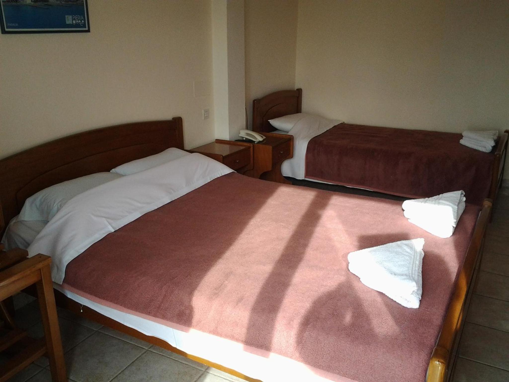 Triple Room with Side Sea View photo 2
