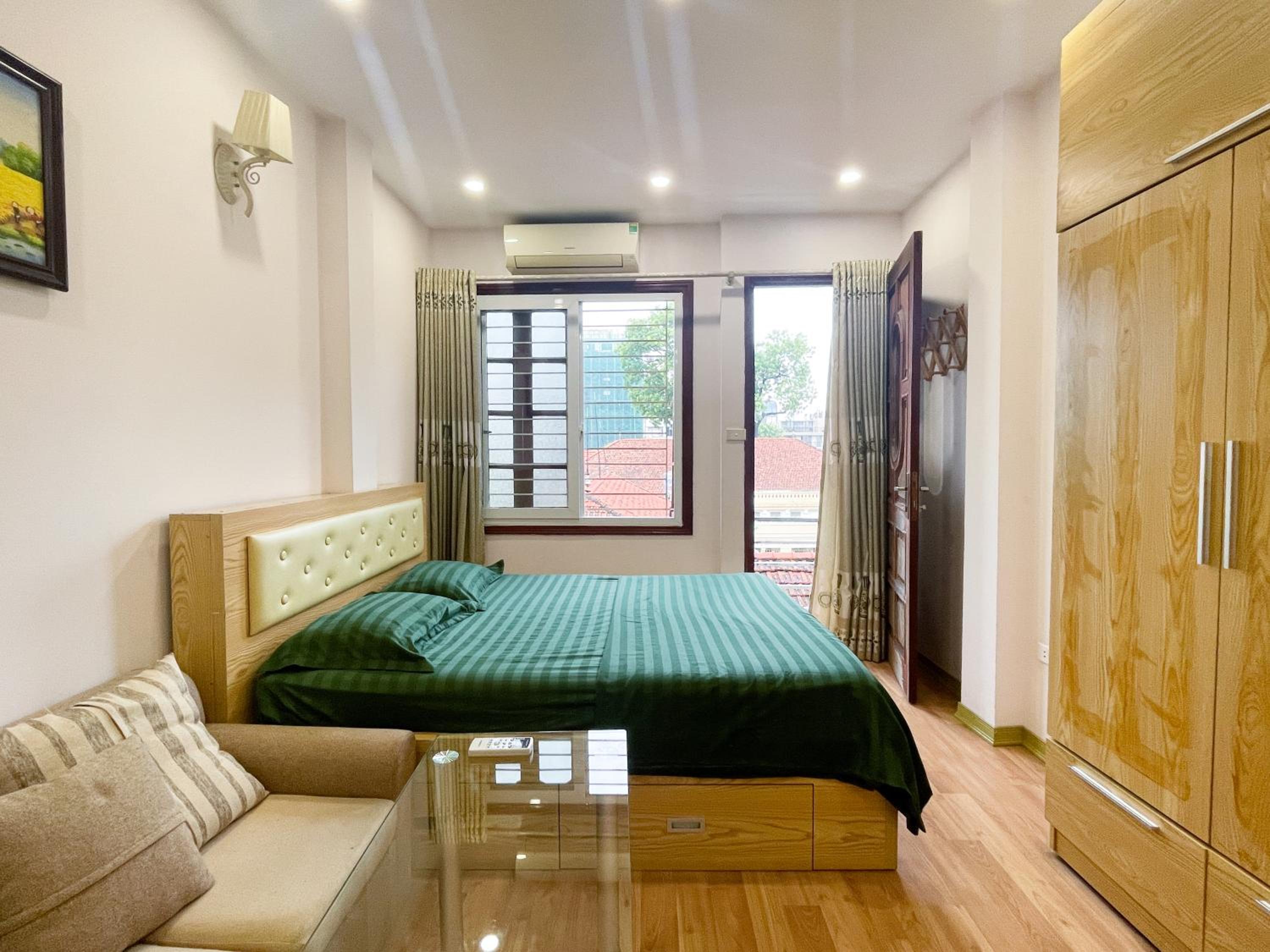 One-Bedroom Apartment