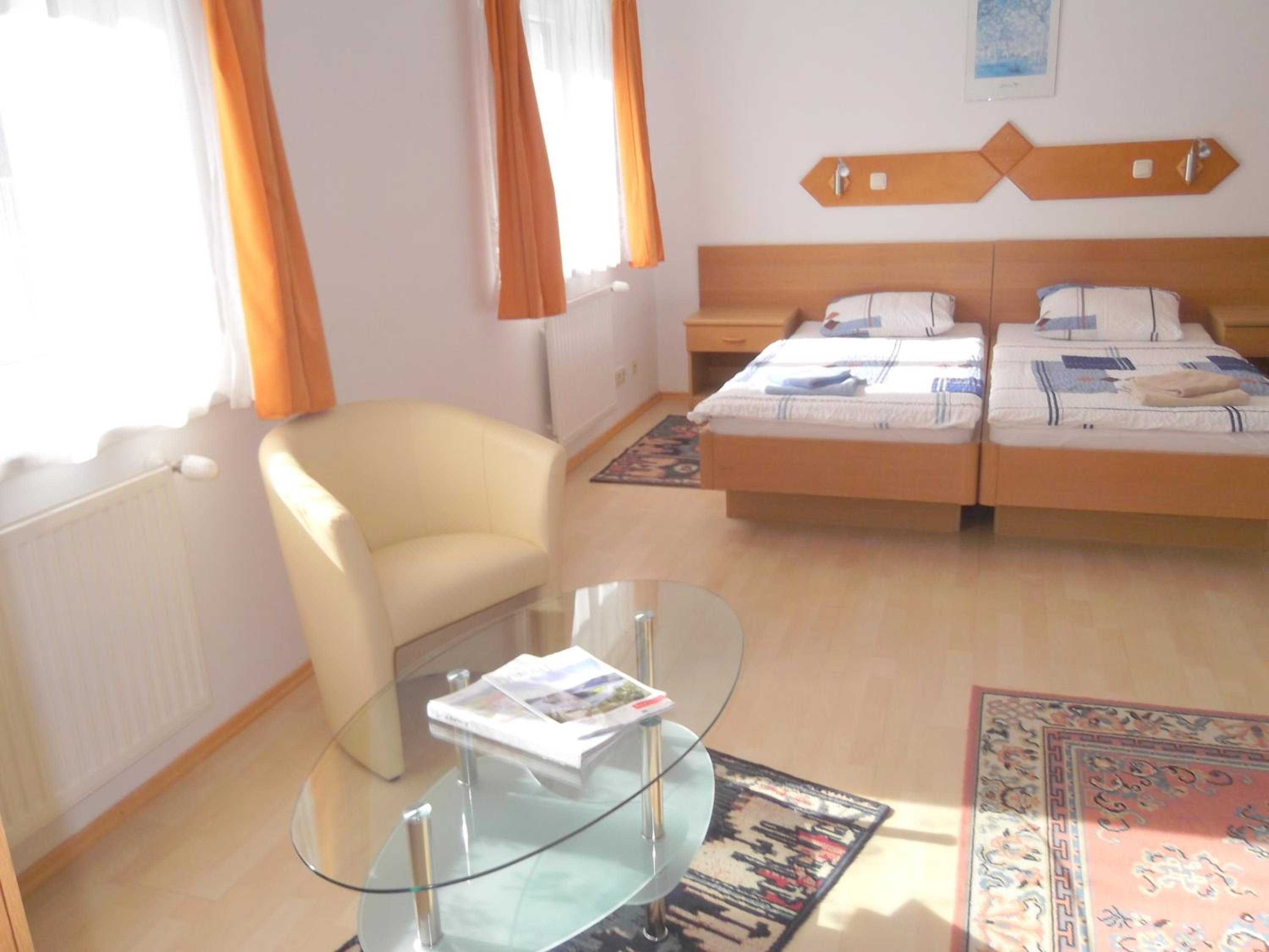 Double Room - Photo 5