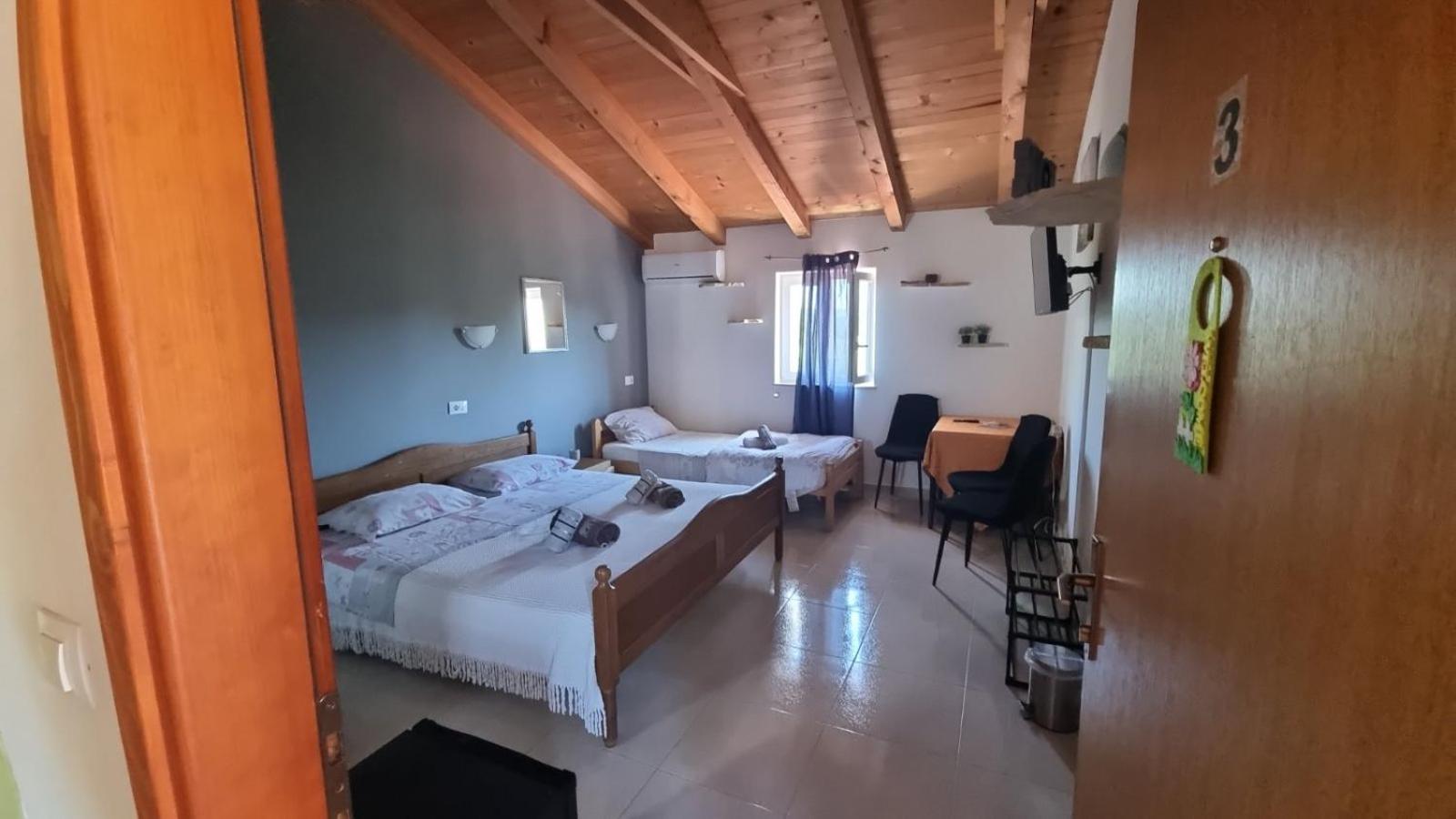 Triple Room with Private Bathroom