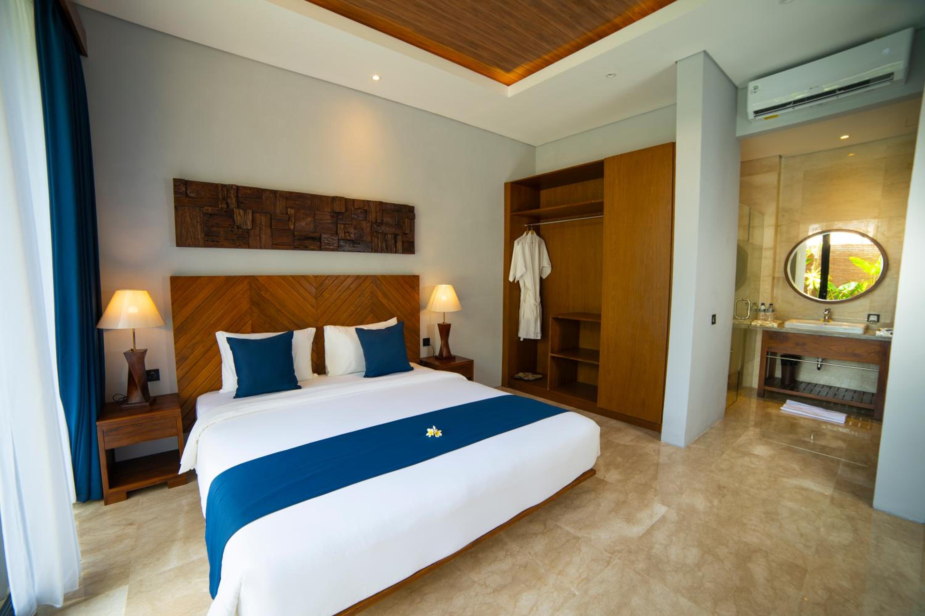 One Bedroom Pool  Villa - Photo 9