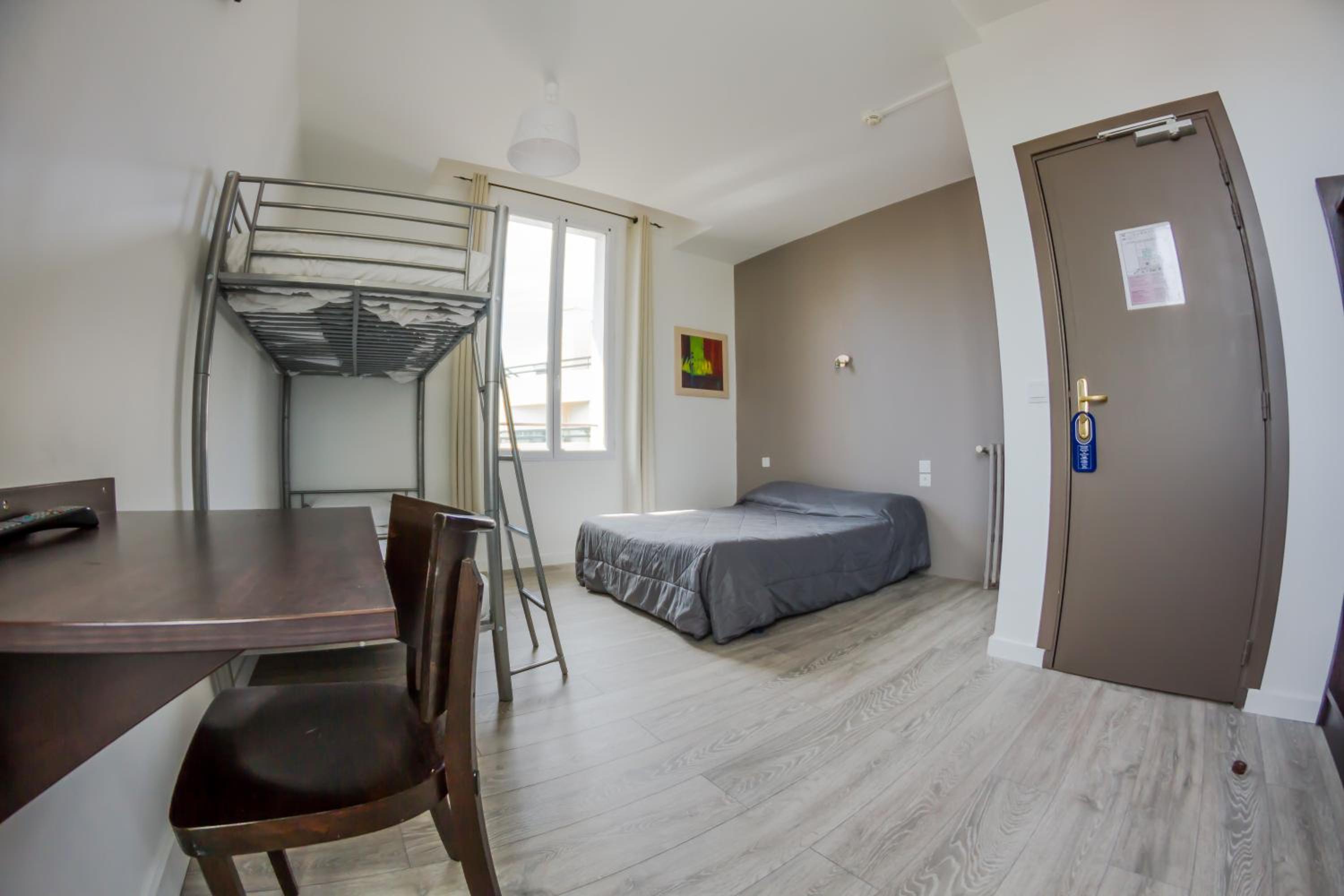 Quadruple Room - Photo 2