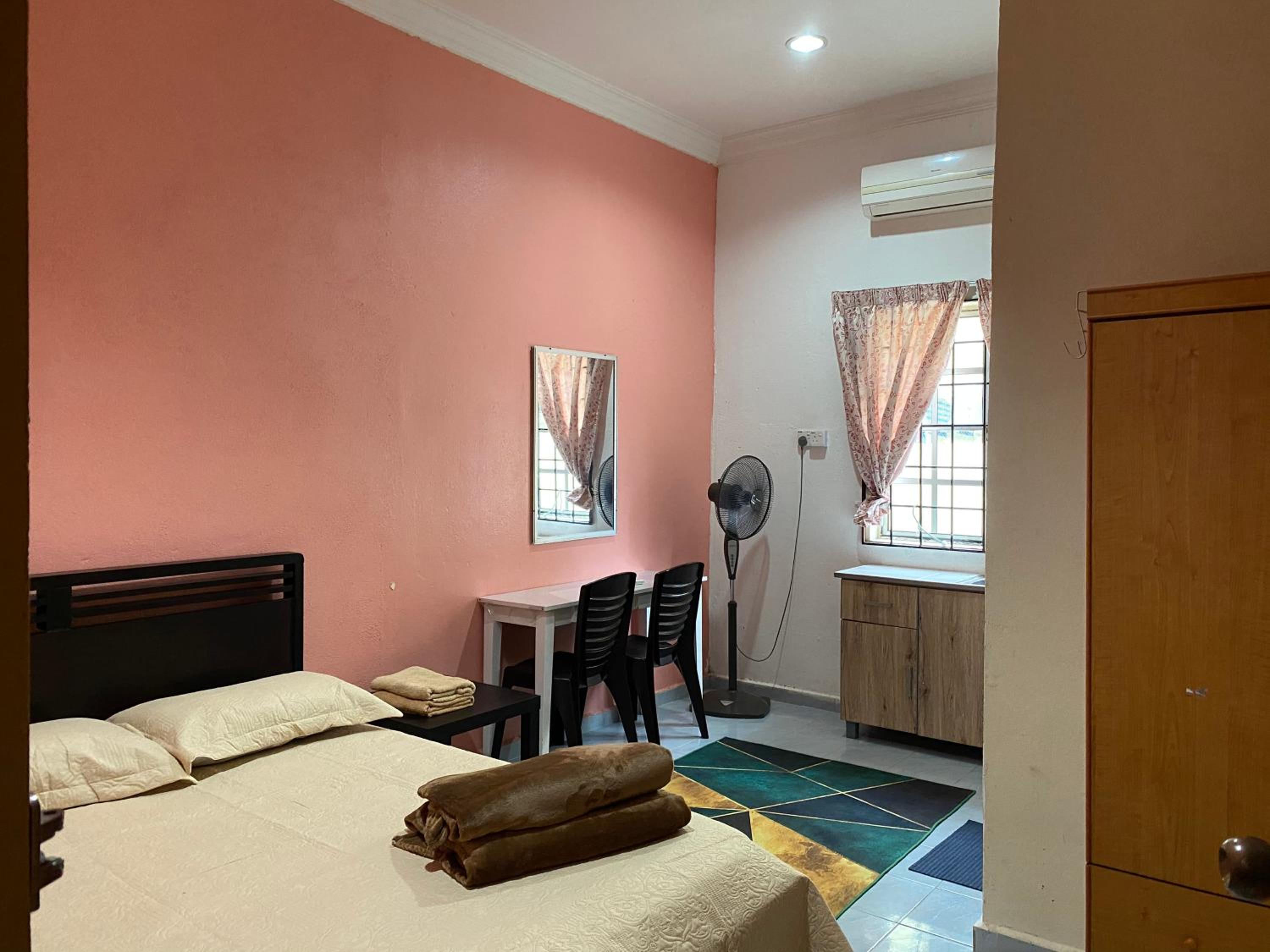 Budget Double Room photo 1
