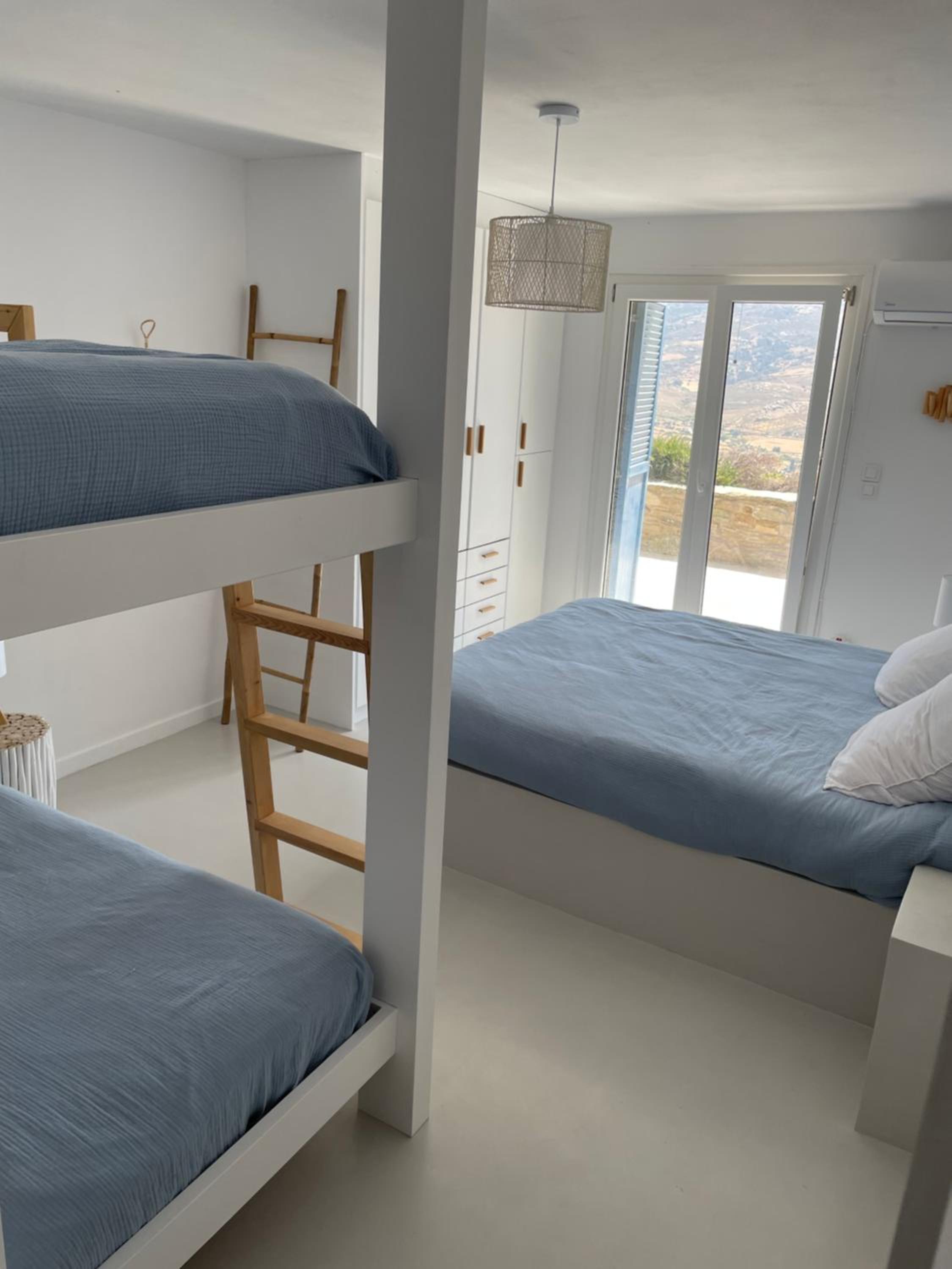 Three-Bedroom House photo 2