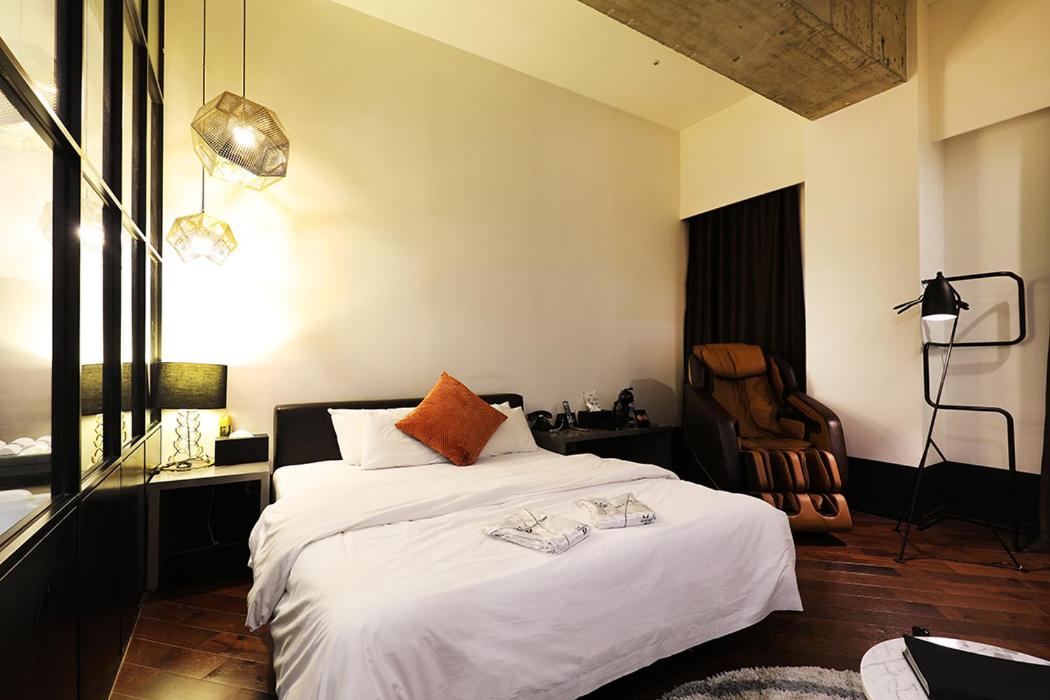 Standard Double Room - Photo 2