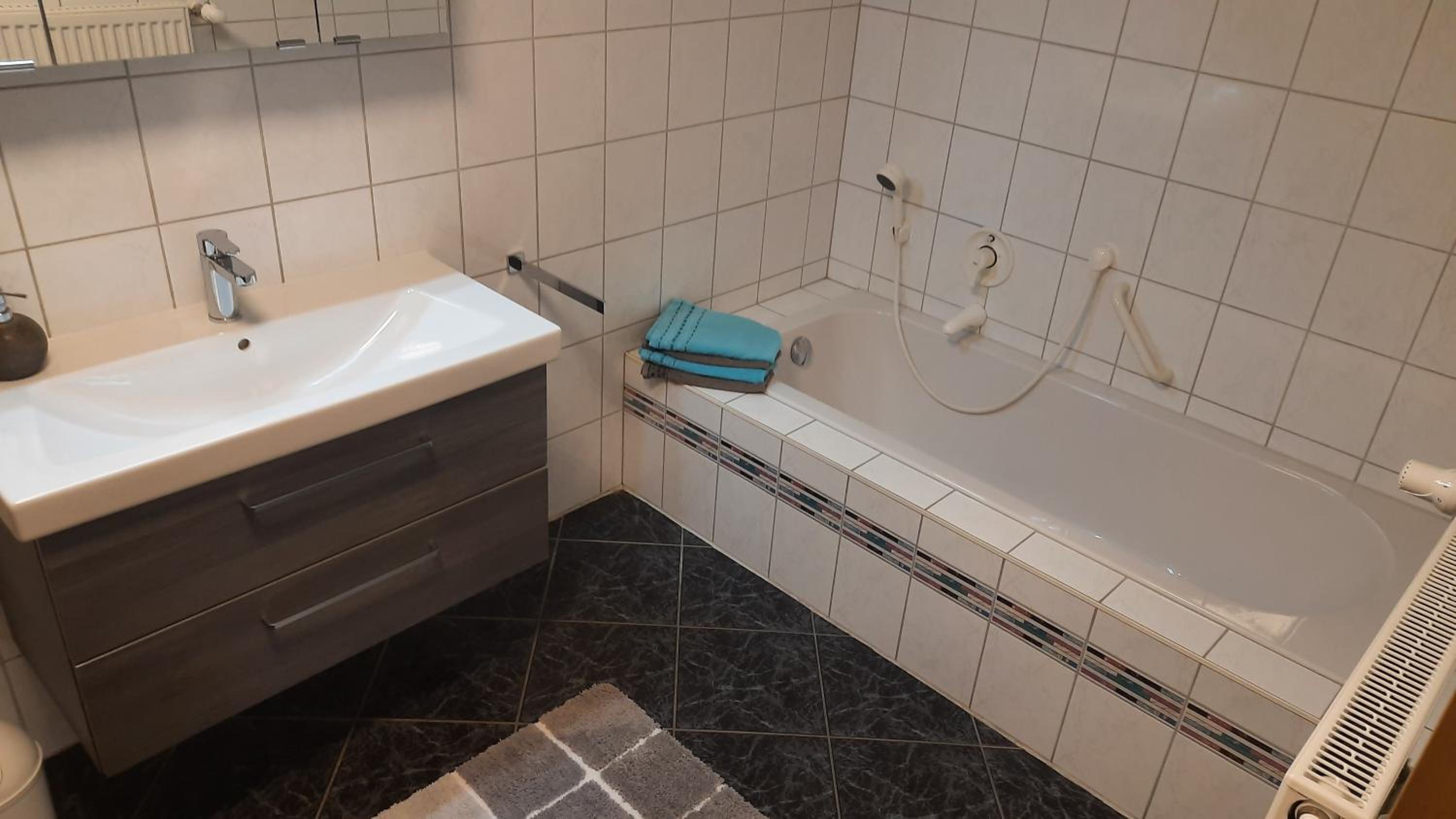 Two-Bedroom Apartment with Terrace photo 3