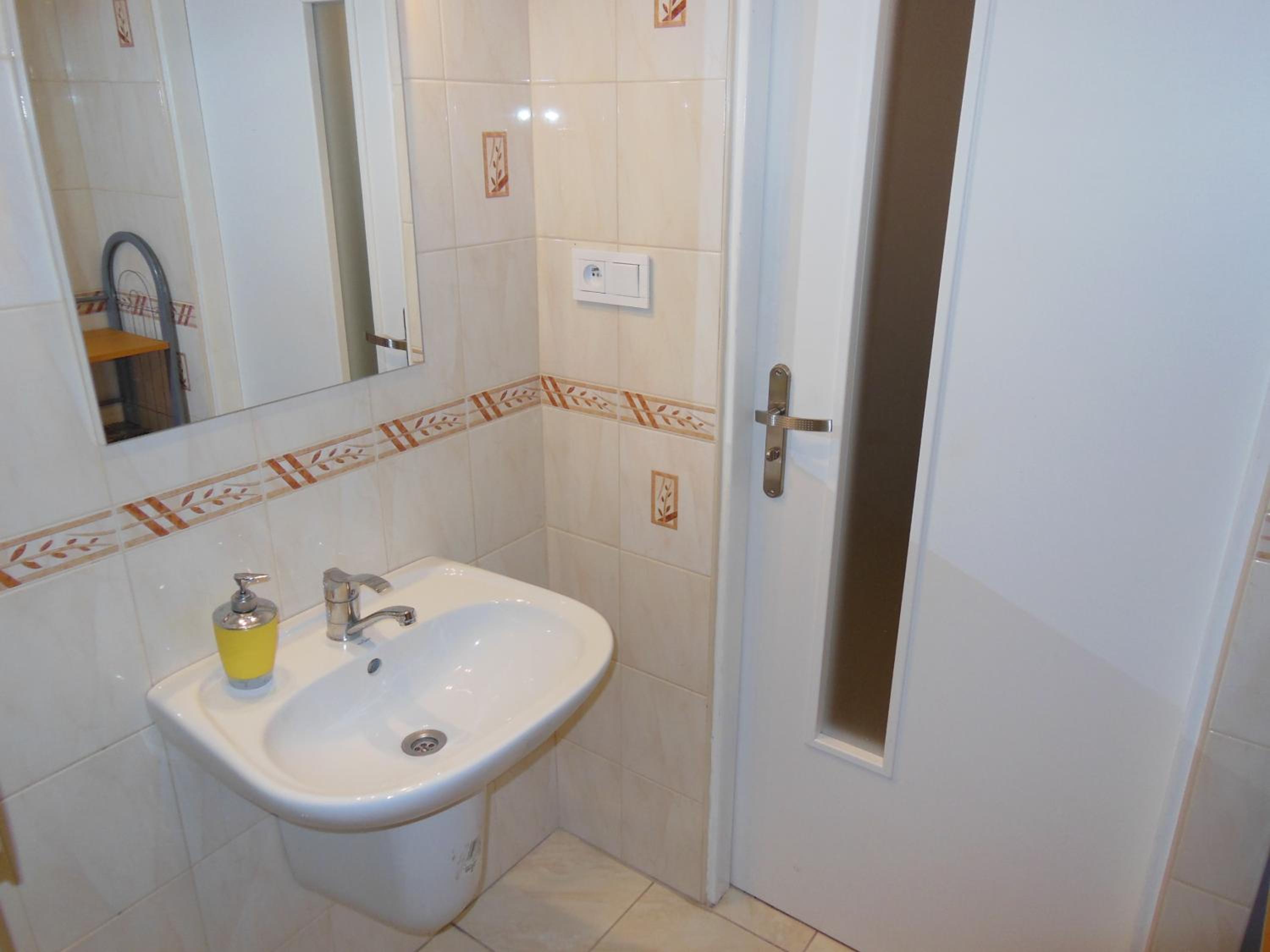 Apartment - Photo 17