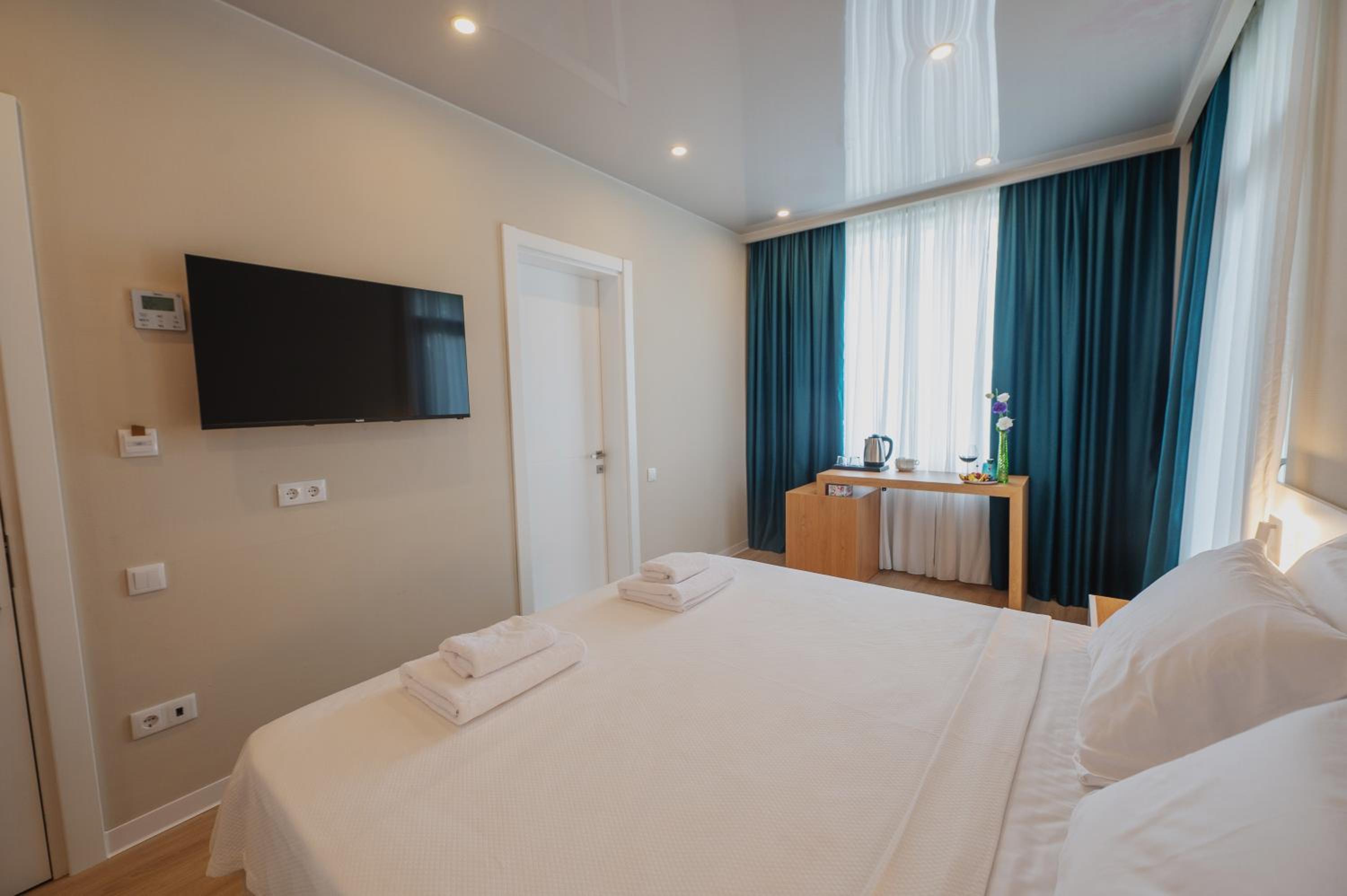 King Room with Garden View