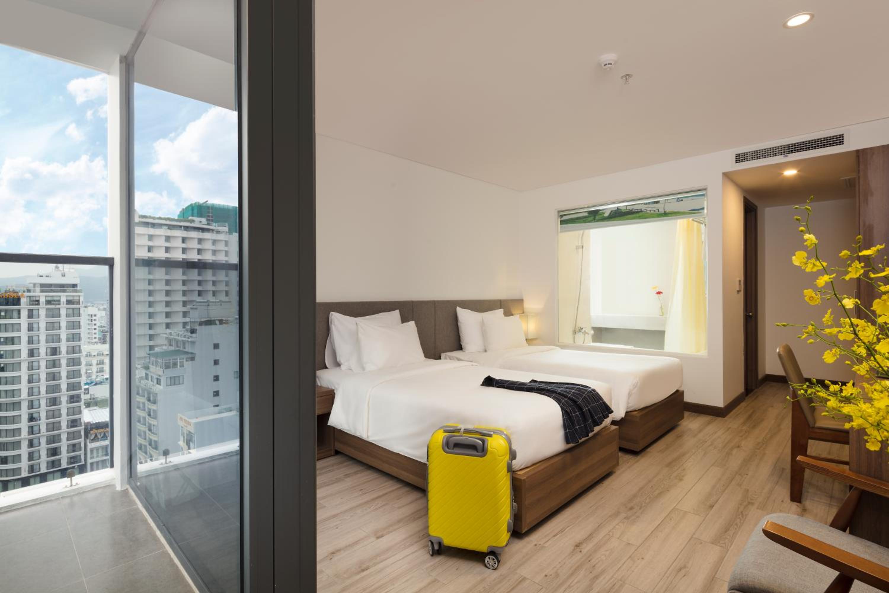 Deluxe Double or Twin Room with Balcony