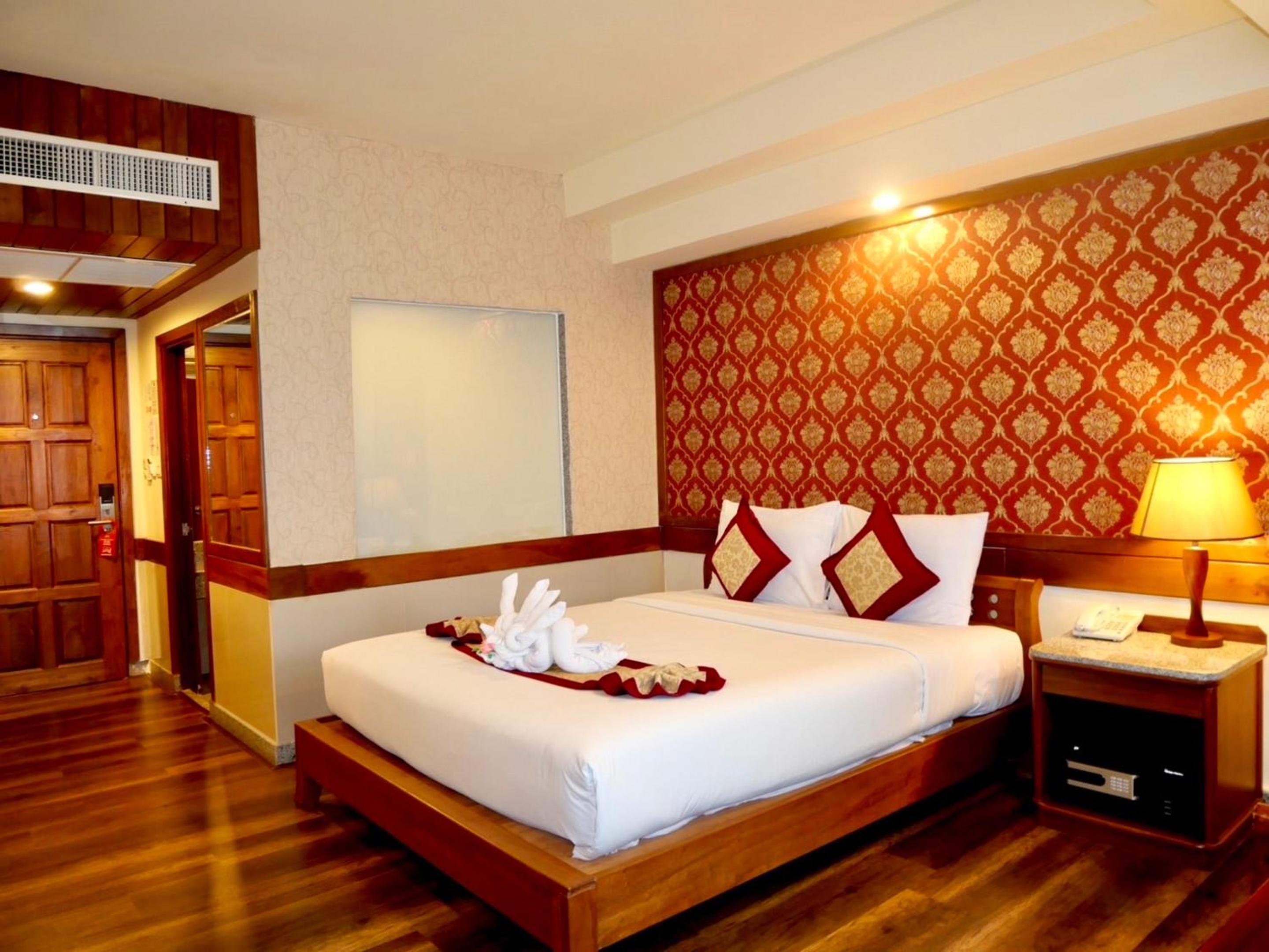 Deluxe Double Room - Photo 1