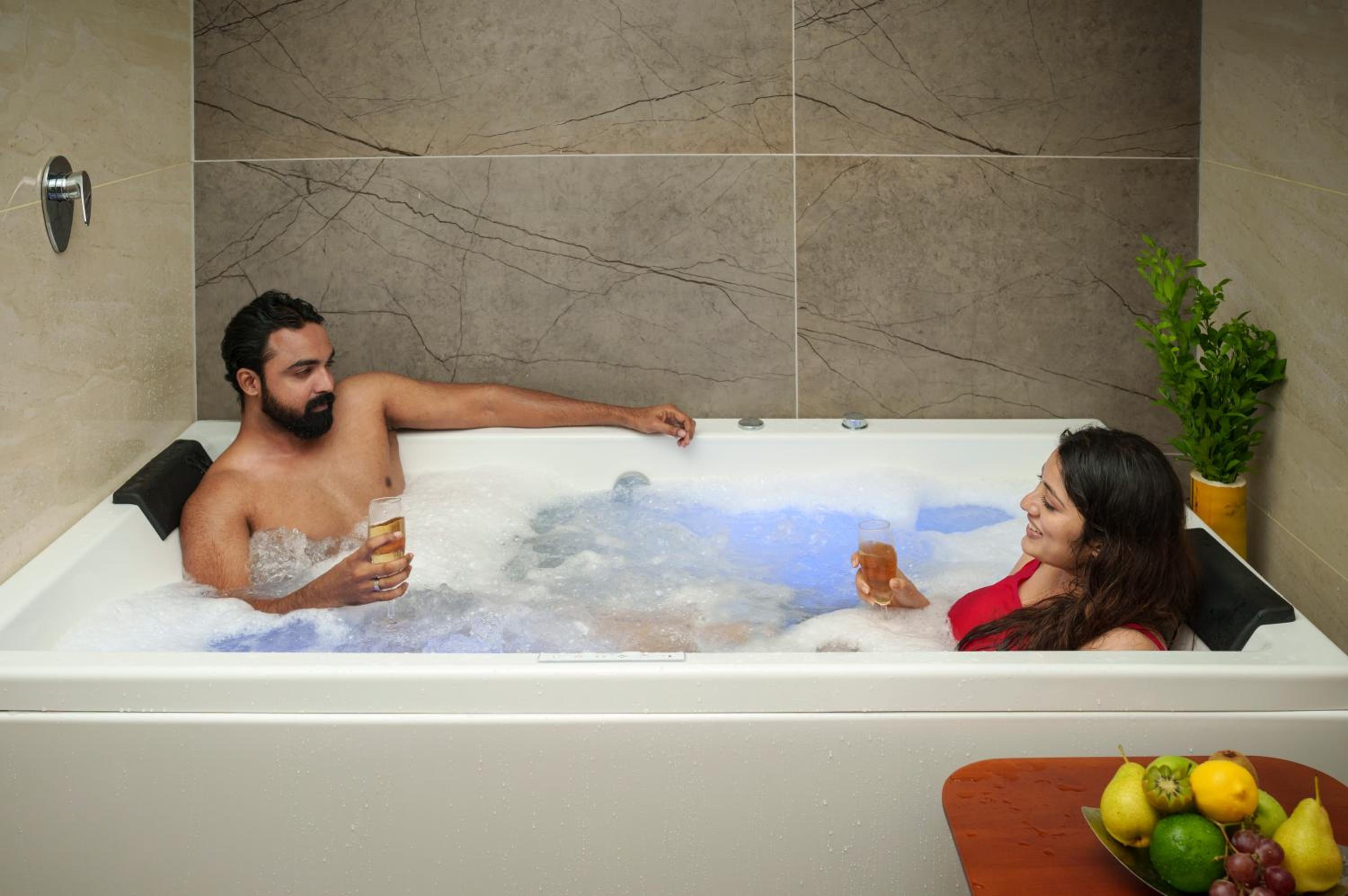 Suite with Hot Tub