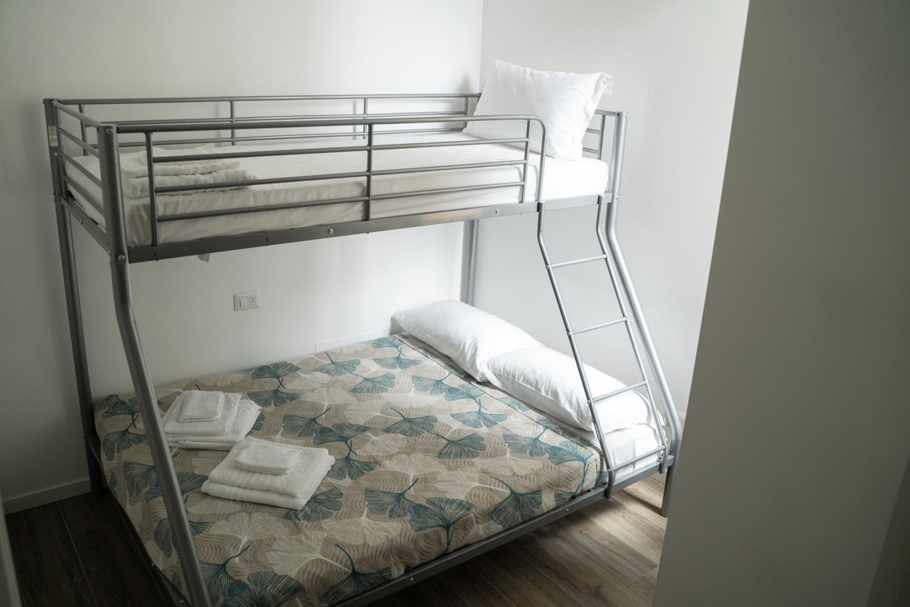 Two-Bedroom Apartment photo 2