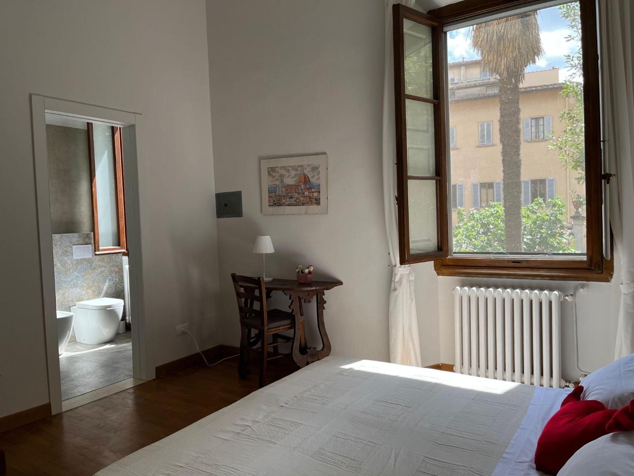 Double or Twin Room with Private Bathroom photo 2