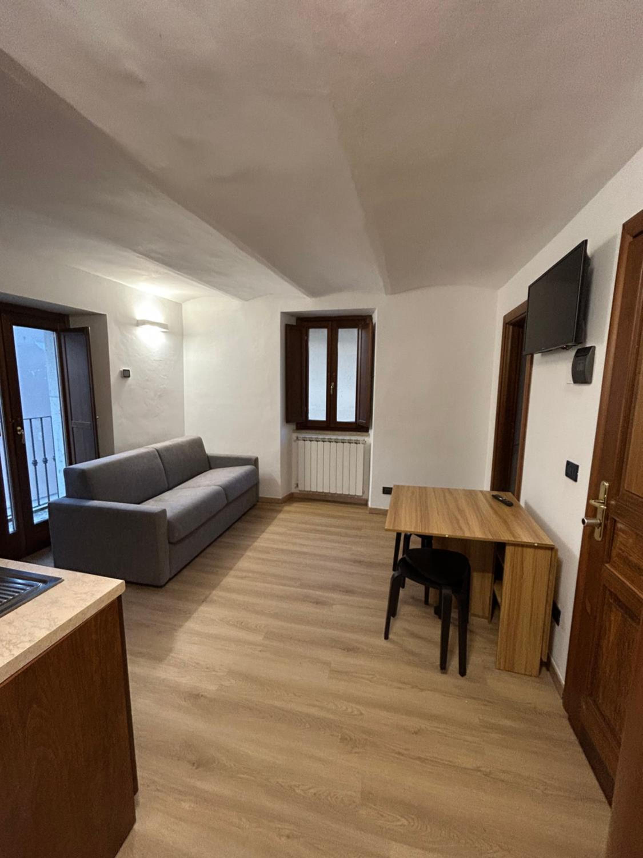 Deluxe Apartment photo 2