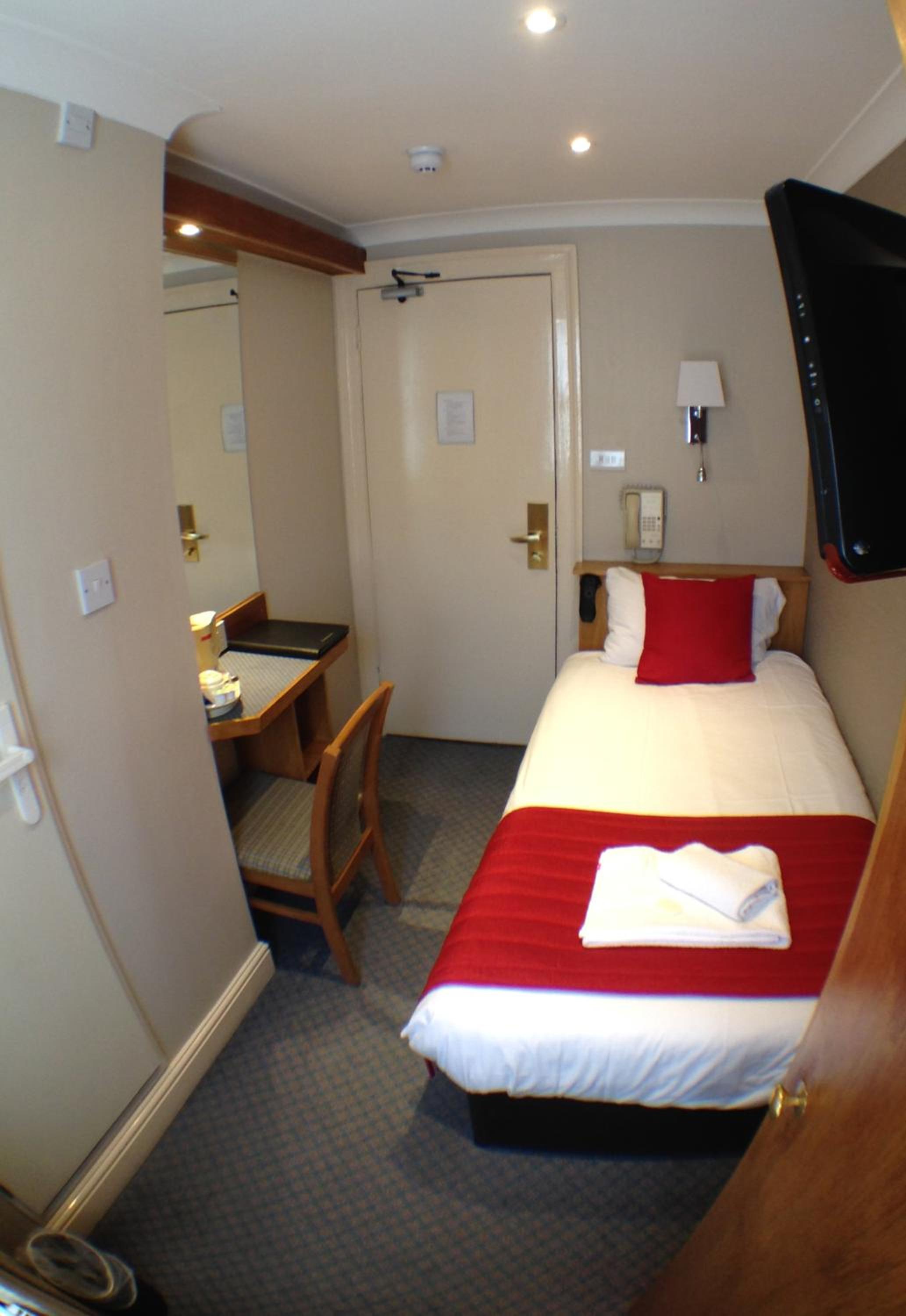 Single Room photo 3