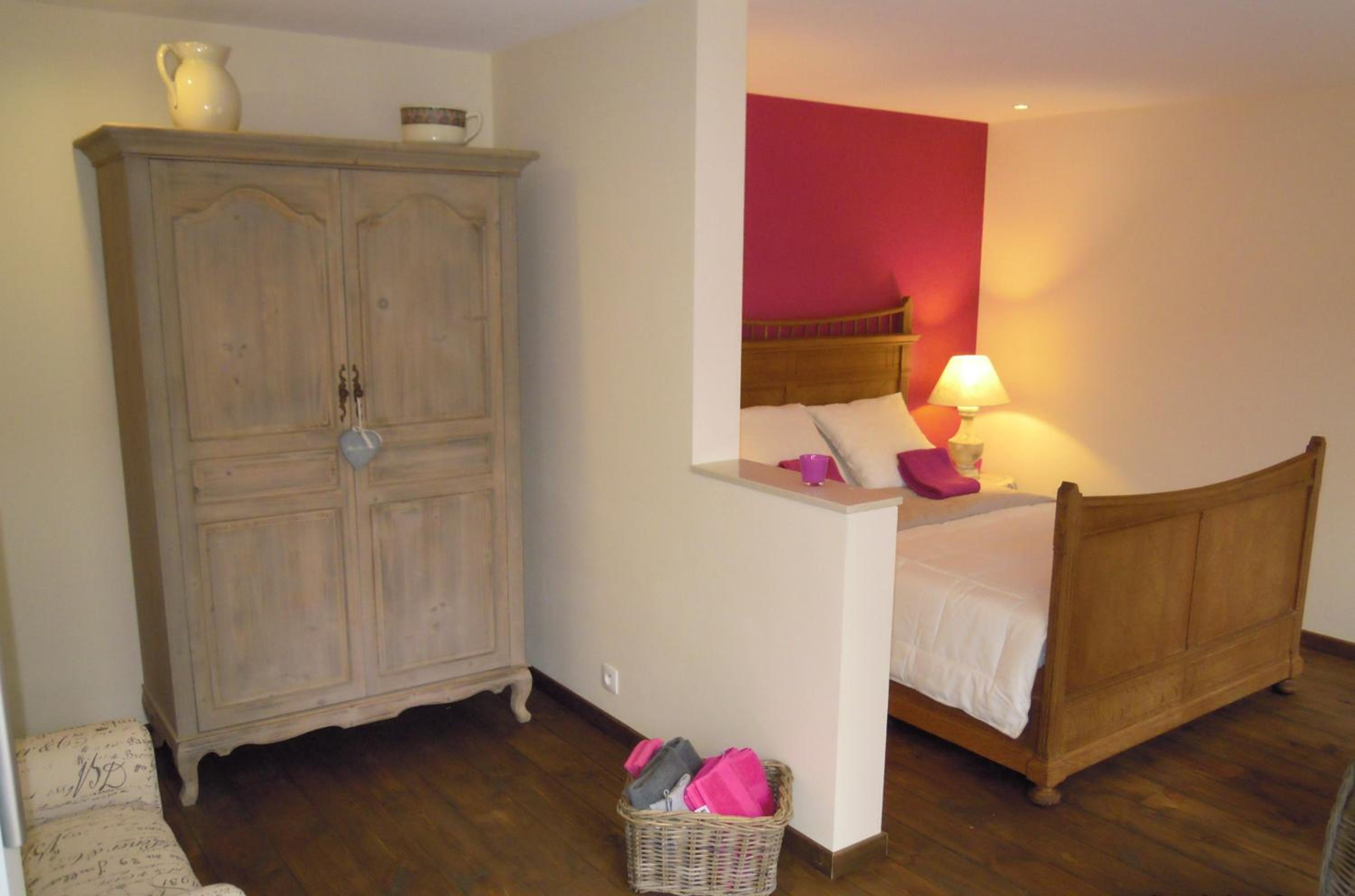 Large Double Room photo 1