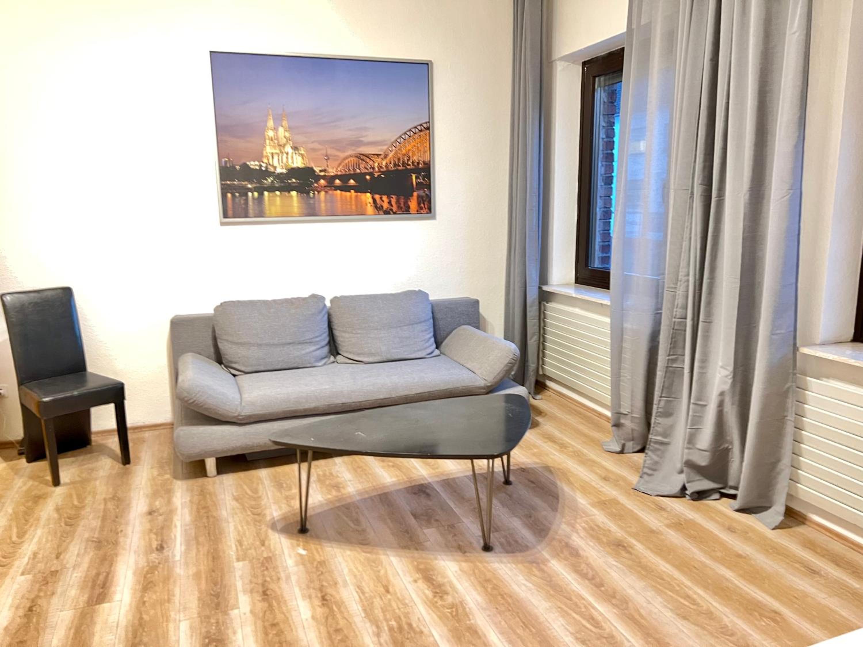 Apartment - Split Level photo 2