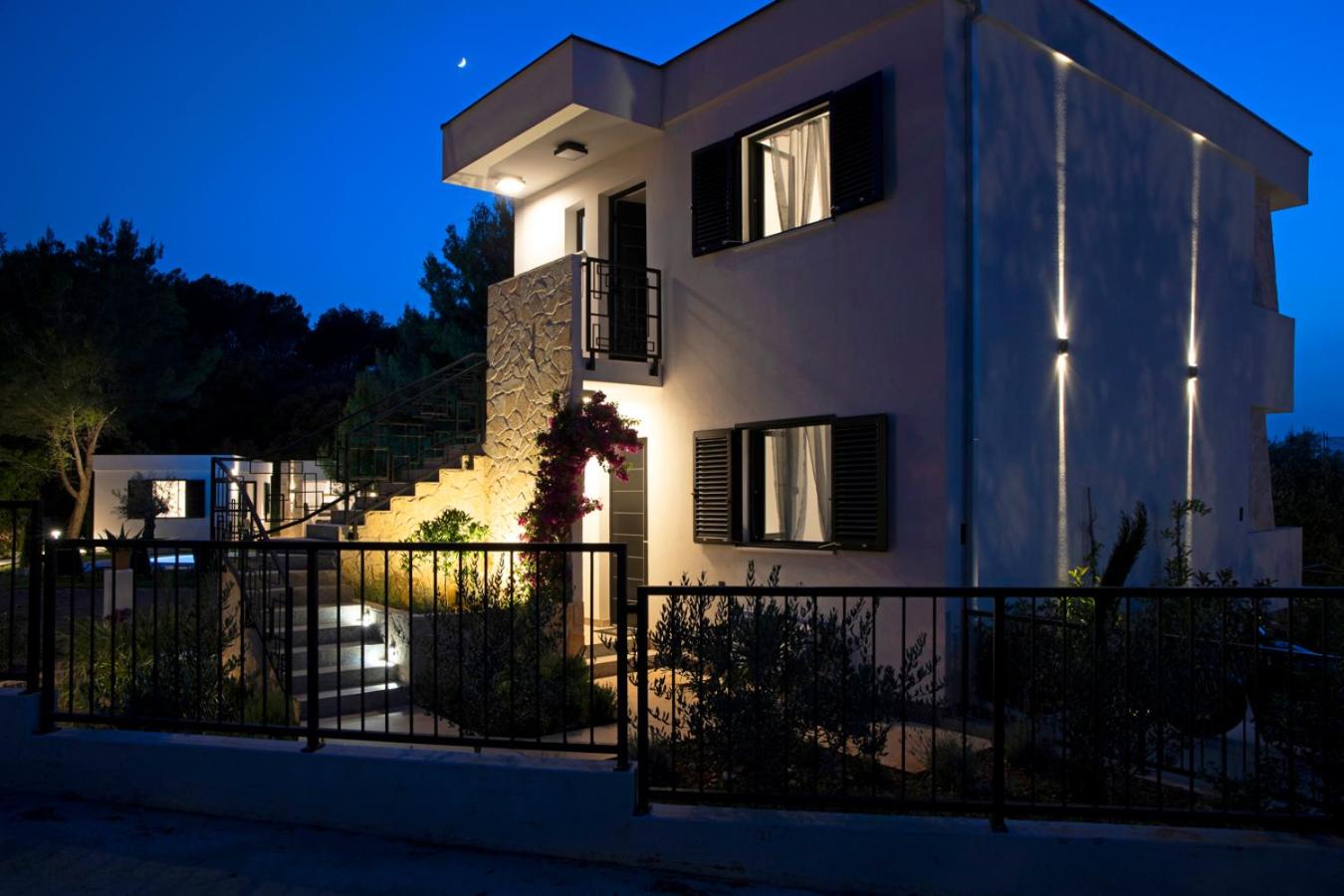 Apartment with Garden View photo 3