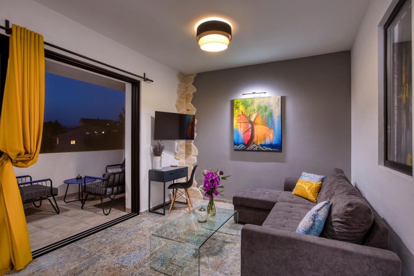 Apartment with Sea View photo 1