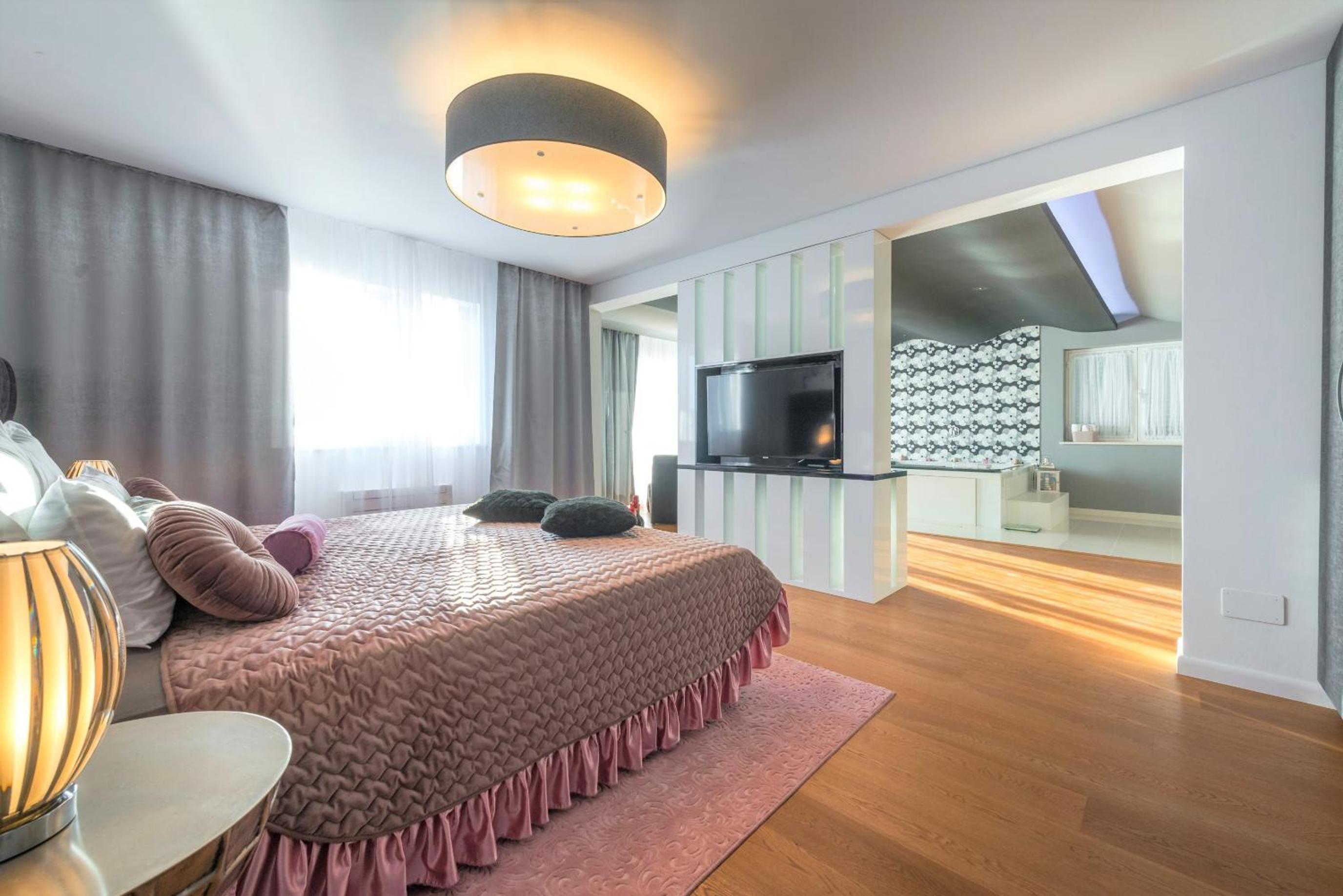 Five-Bedroom Villa