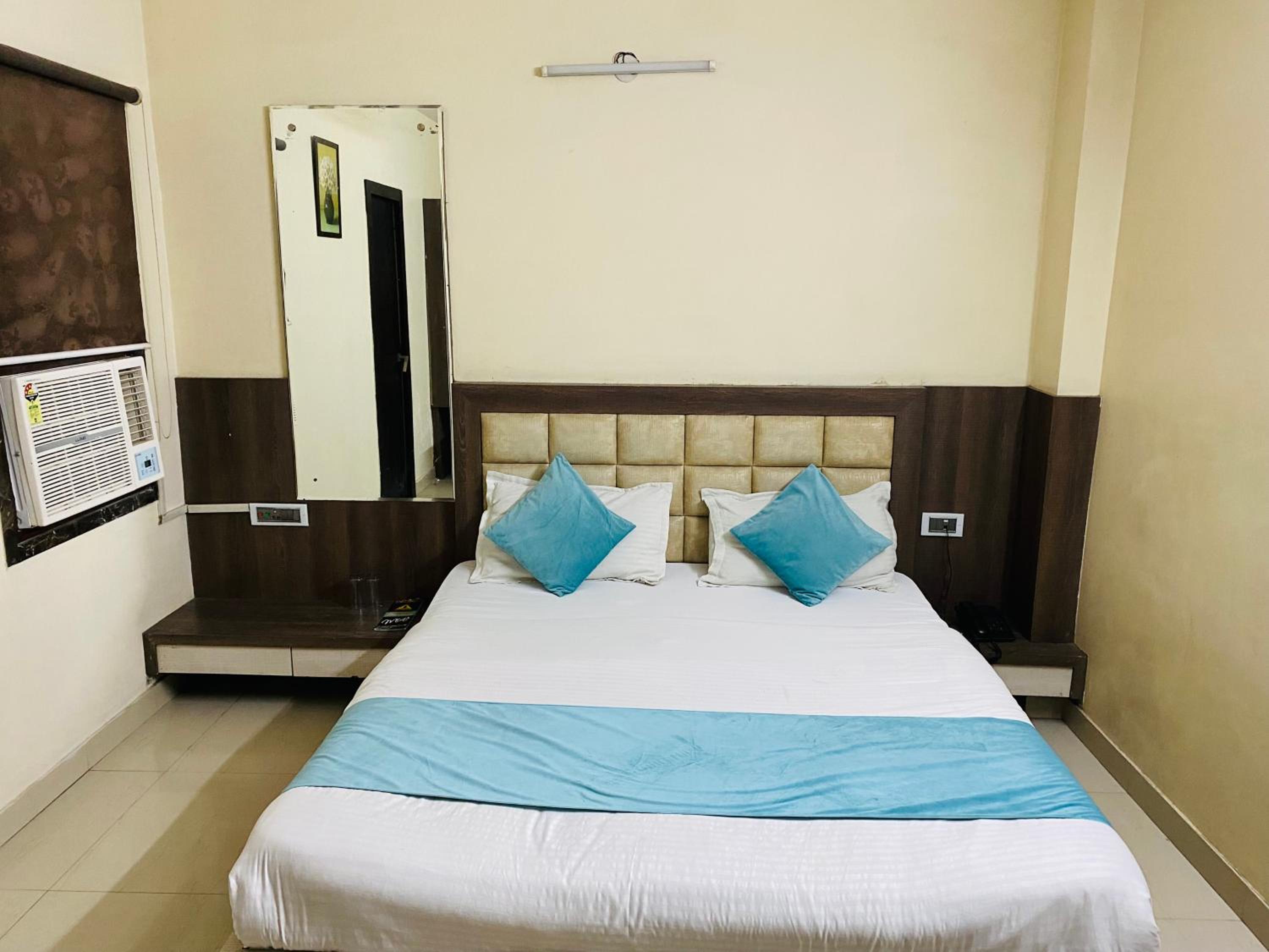 Deluxe Double Room photo 3
