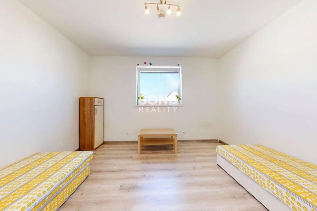 Four-Bedroom House photo 3