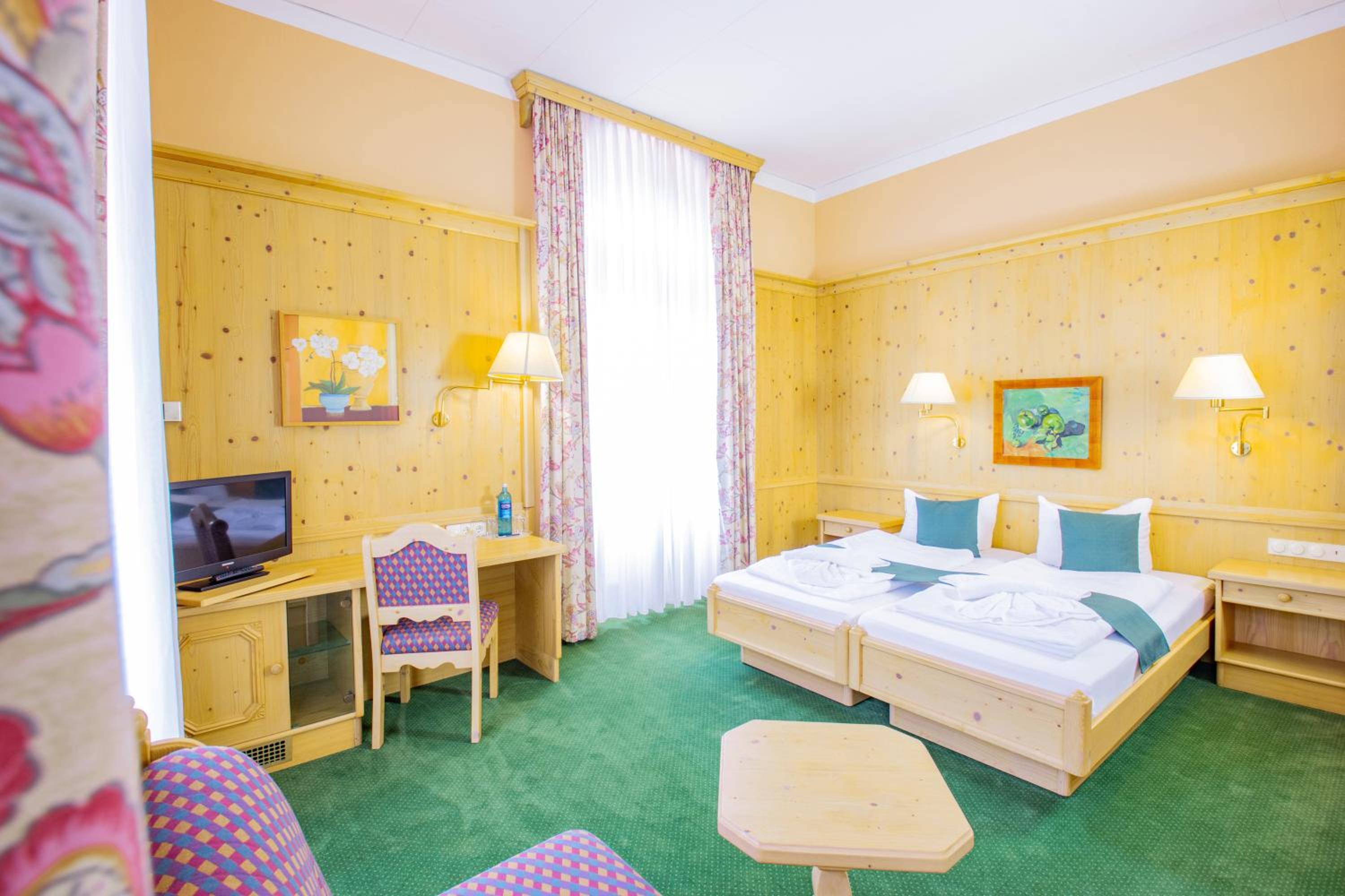 Comfort Double Room in the castle photo 3