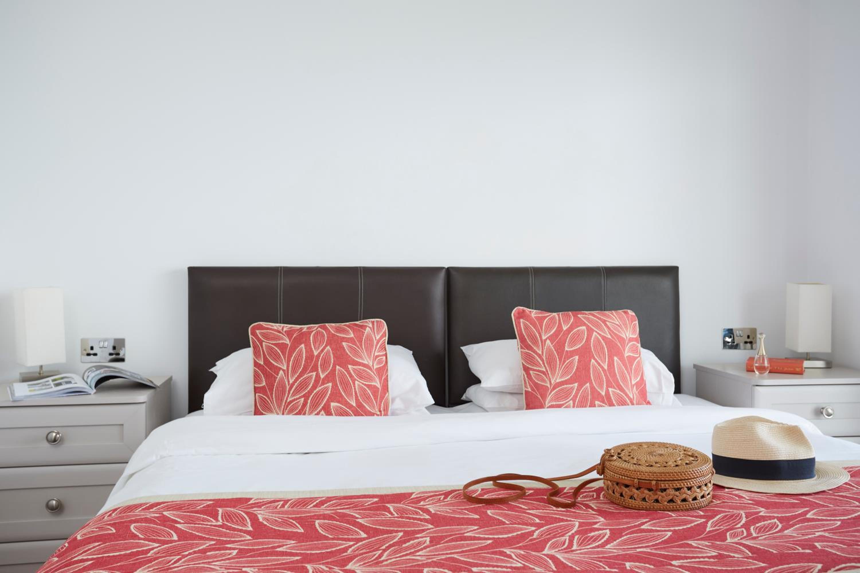 Double Room with Sea View - Photo 2