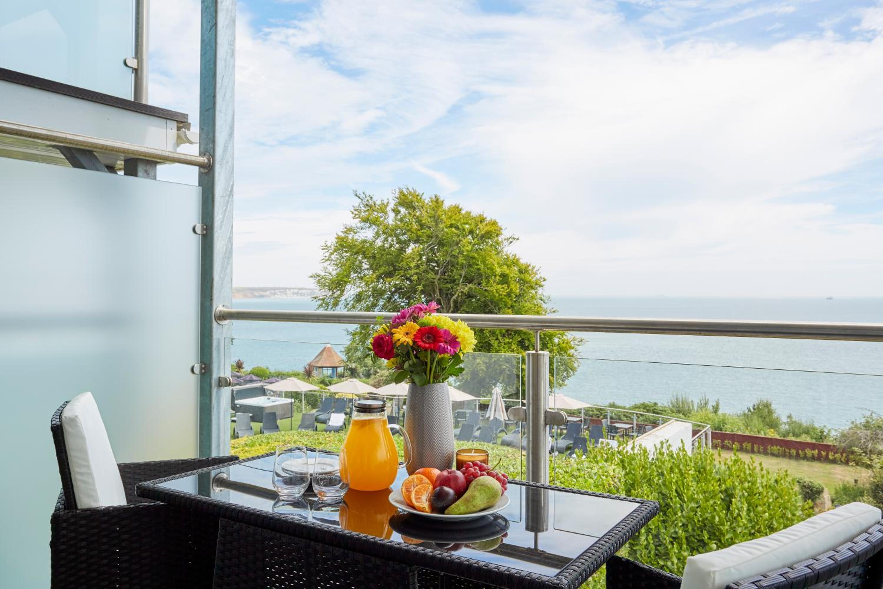 Double Room with Sea View - Photo 5