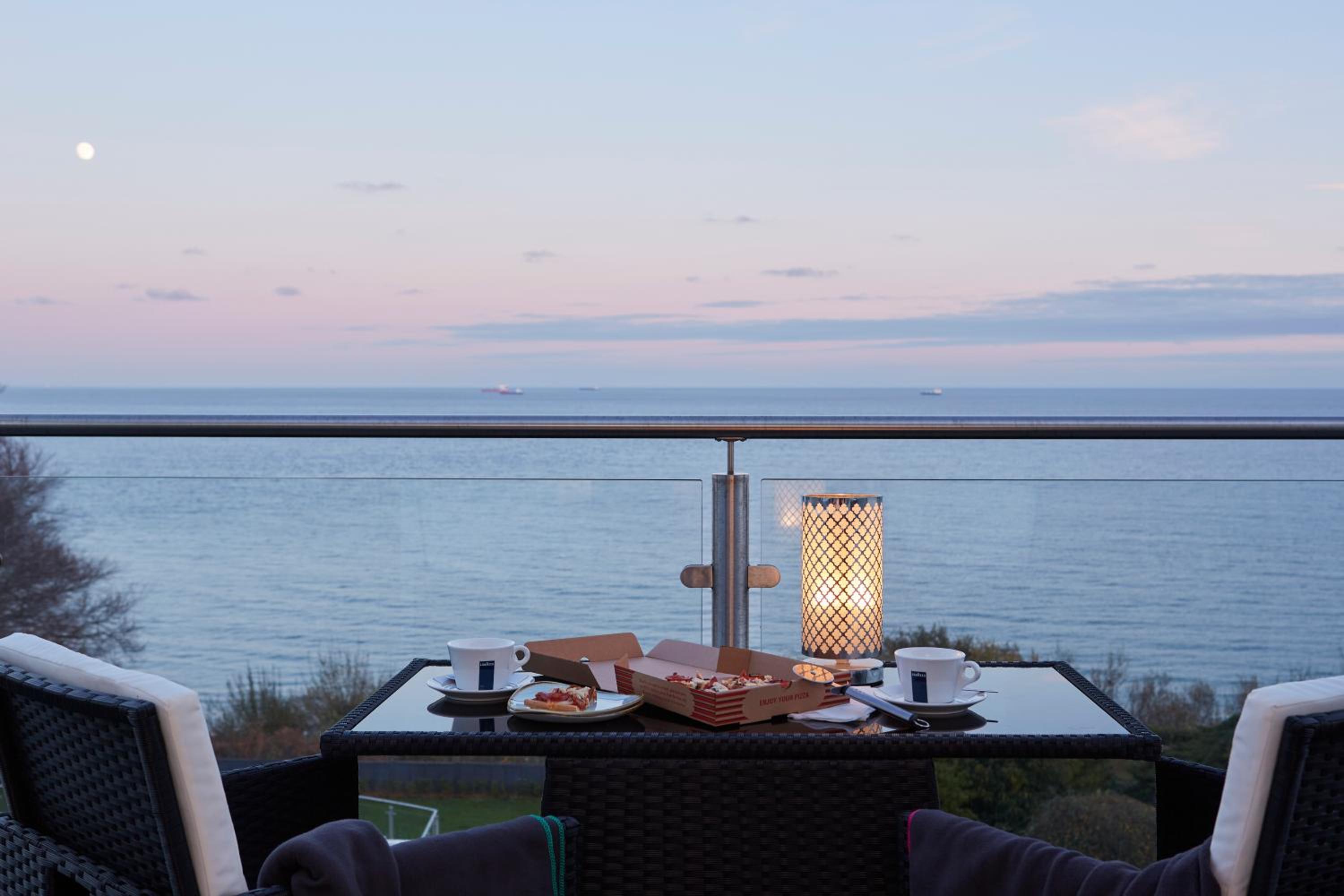 Double Room with Sea View - Photo 6