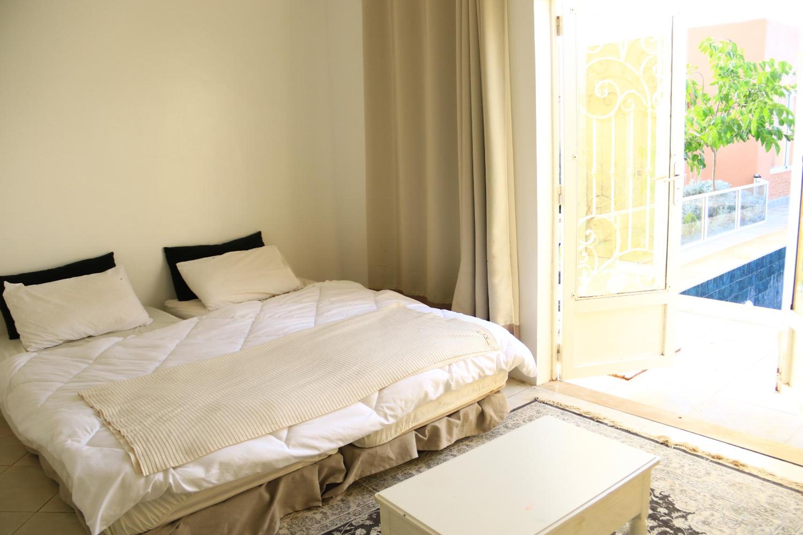 Double Room With Pool View photo 1
