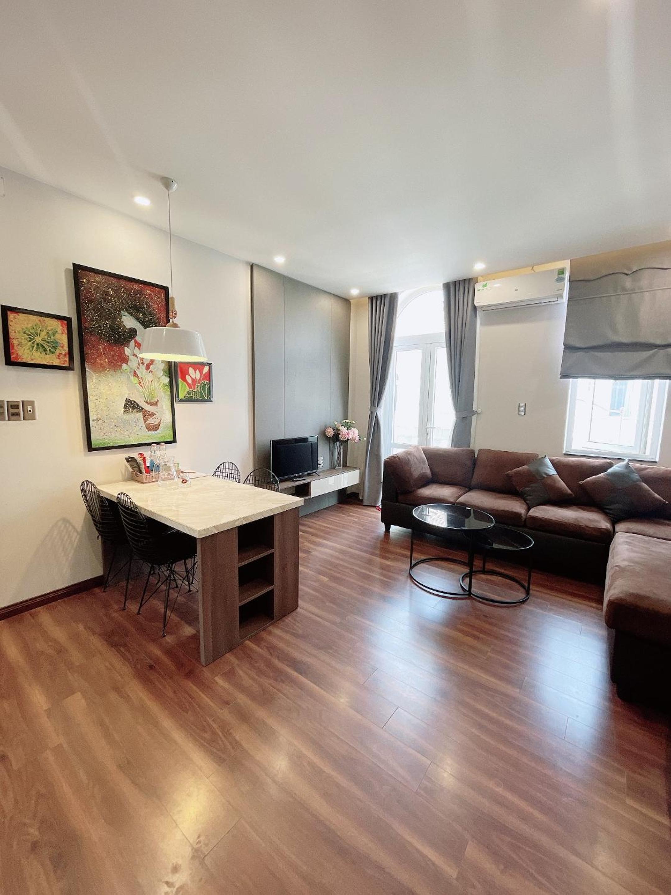 One-Bedroom Apartment - Photo 10