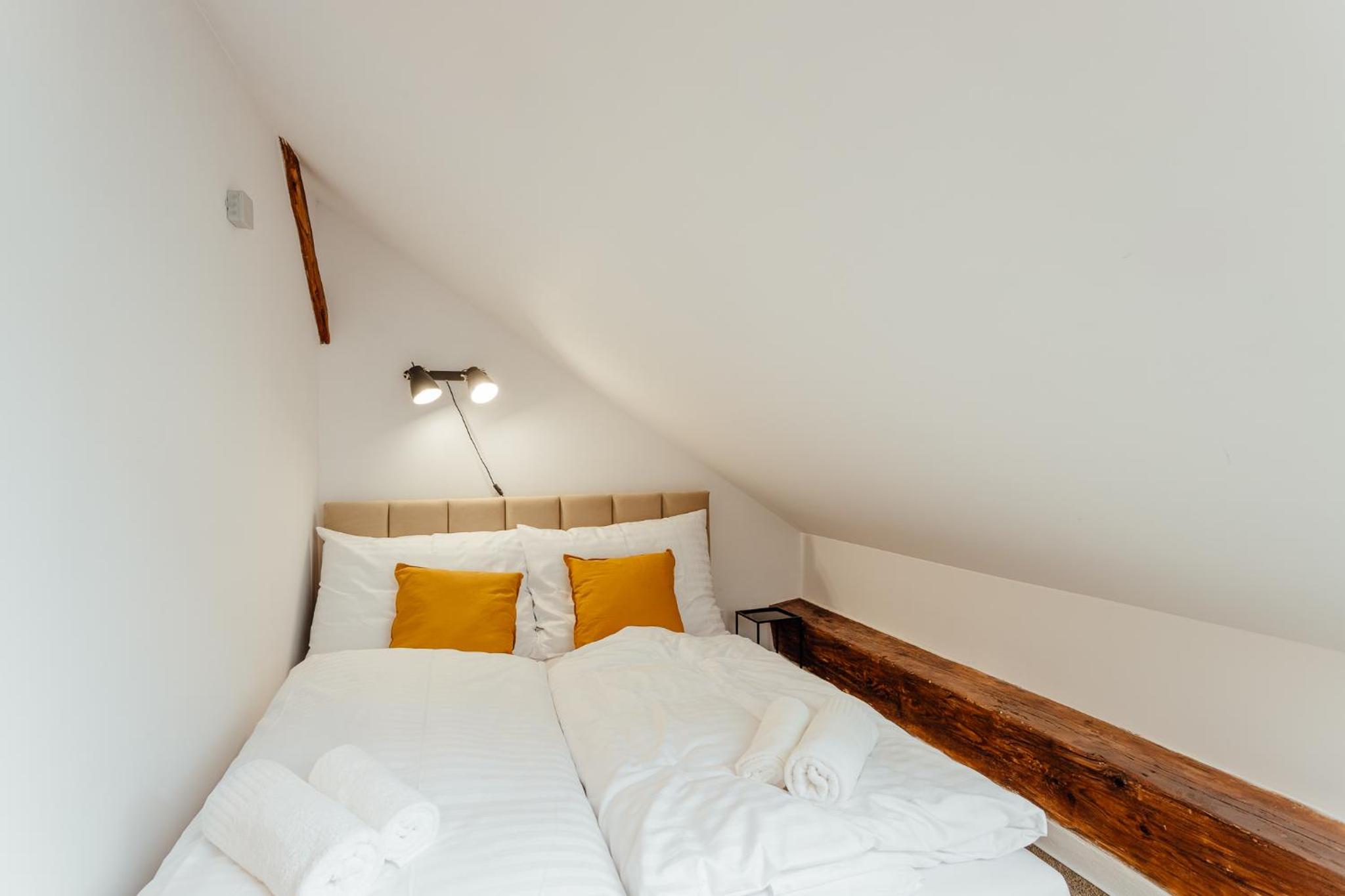Standard Double Room - Photo 2