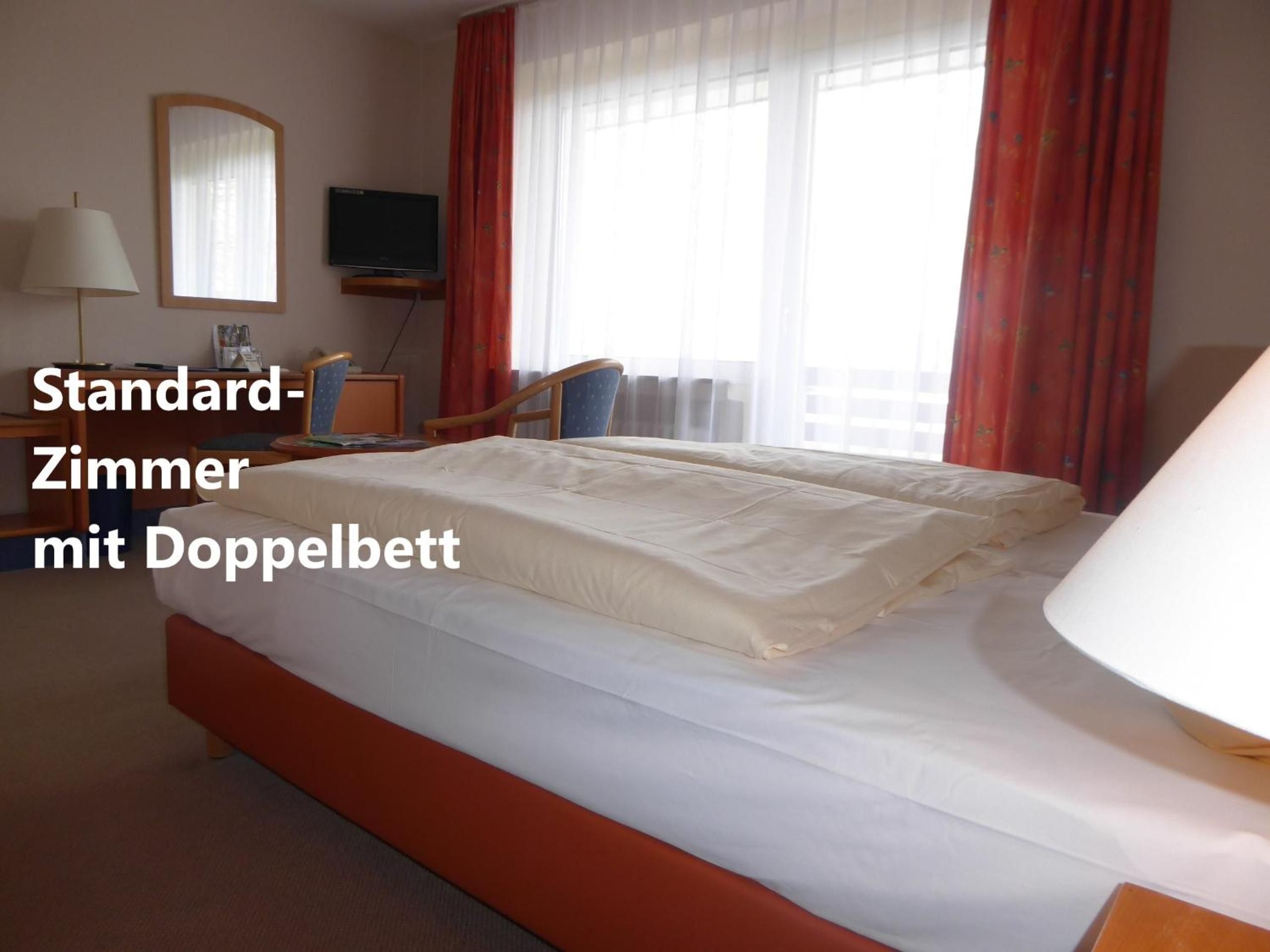 Standard Double Room - Photo 9