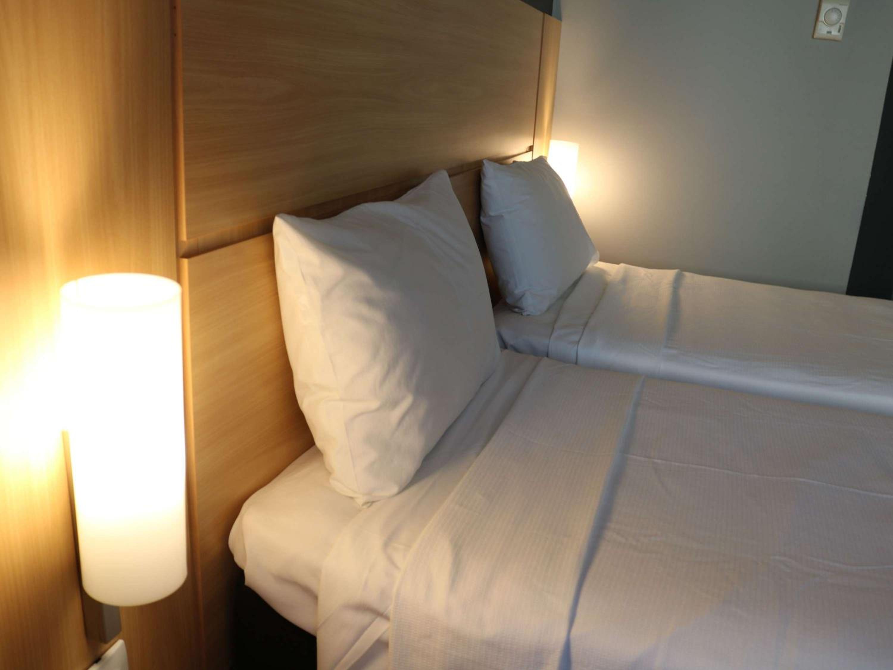 Standard Apartment with Two Single Beds - Photo 10