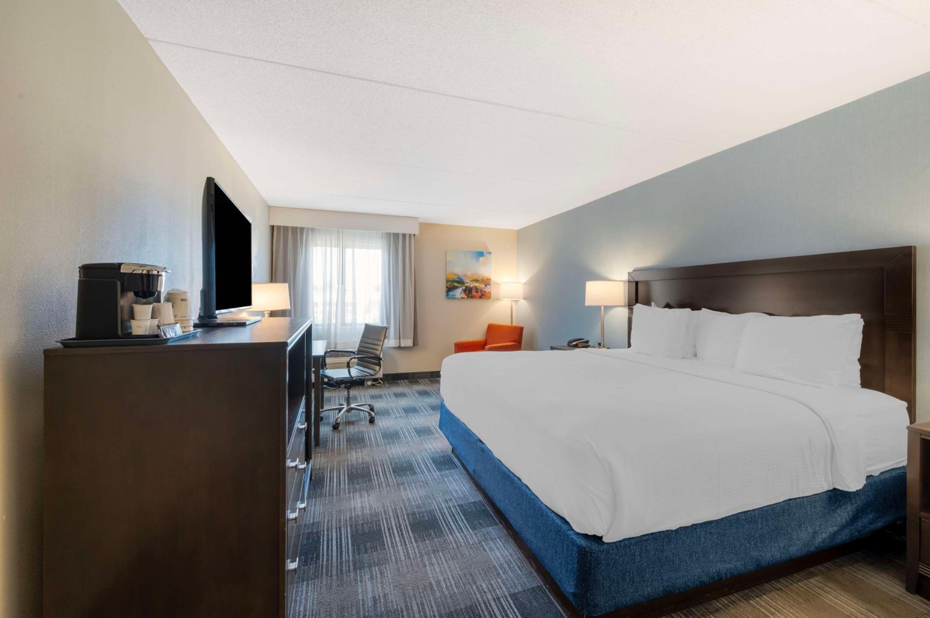 Business King Room - Photo 7