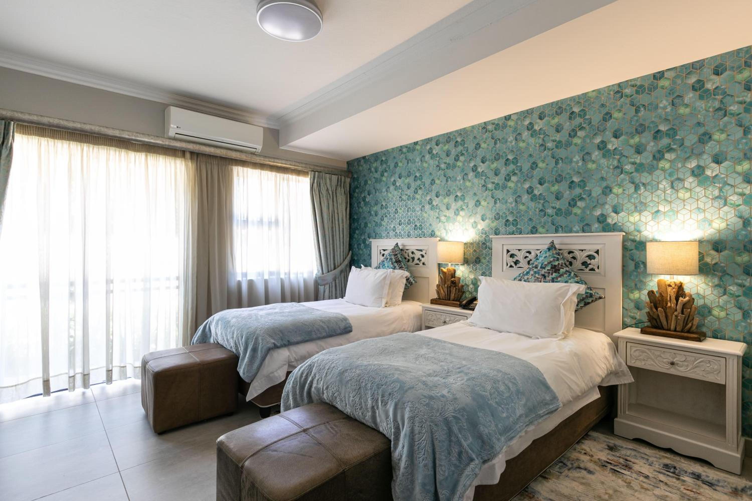 Standard Twin Room photo 1
