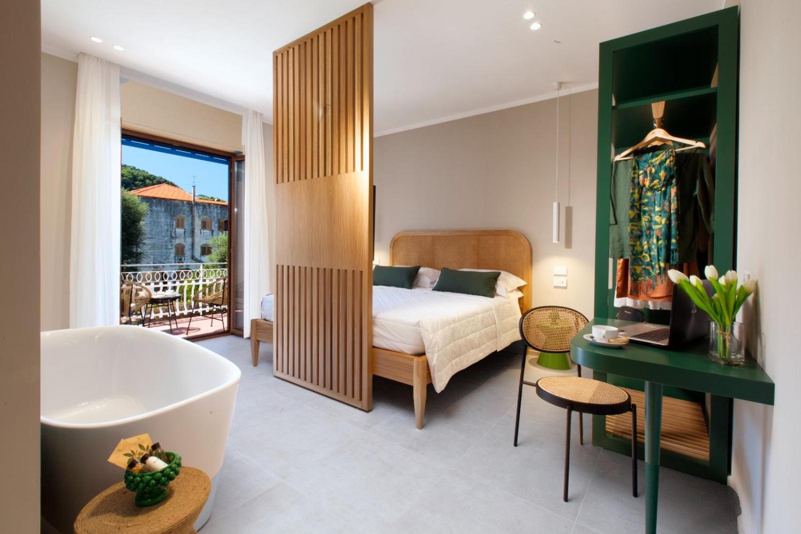 Deluxe Double Room with Balcony