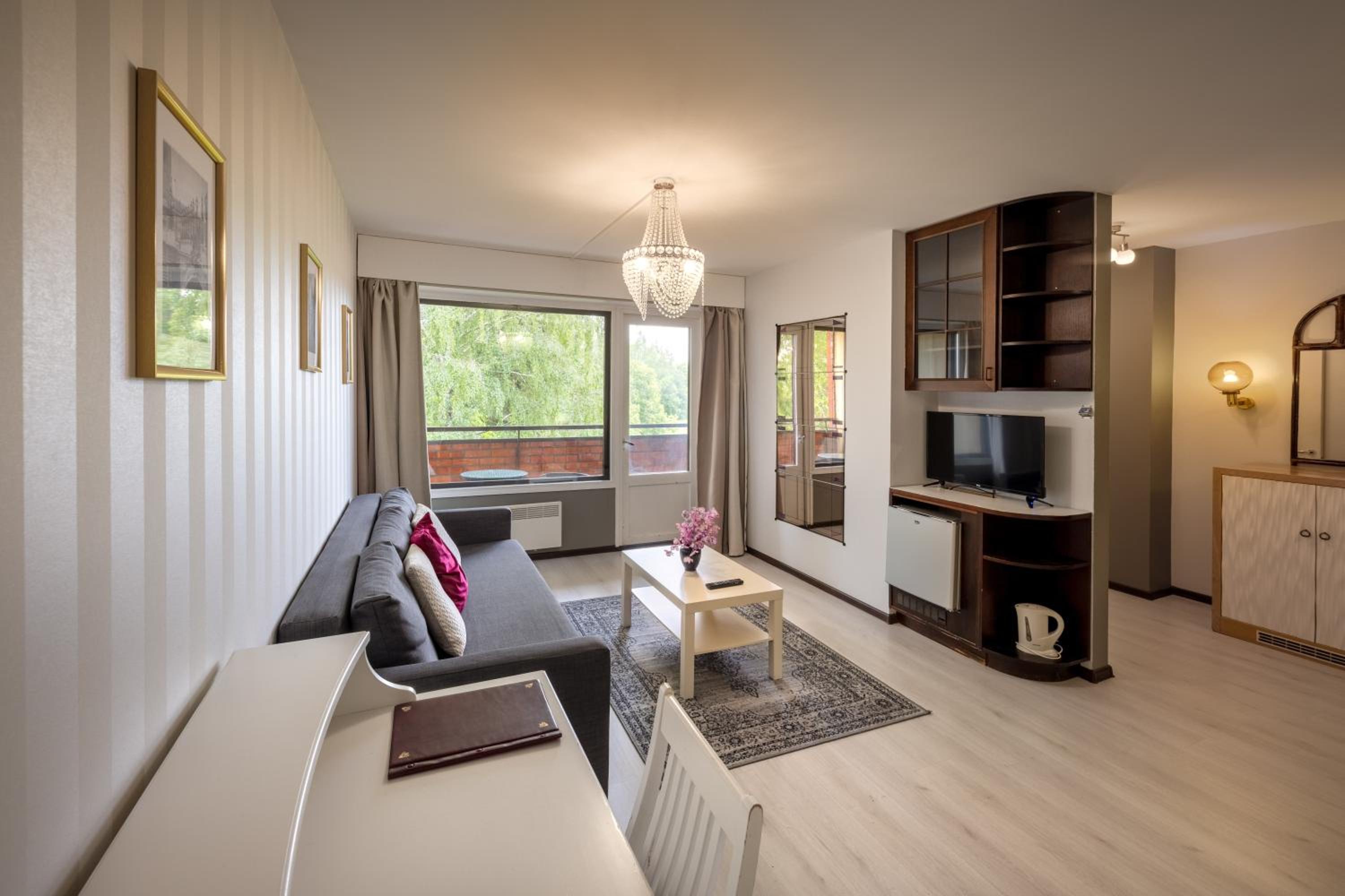 Suite with Balcony photo 2