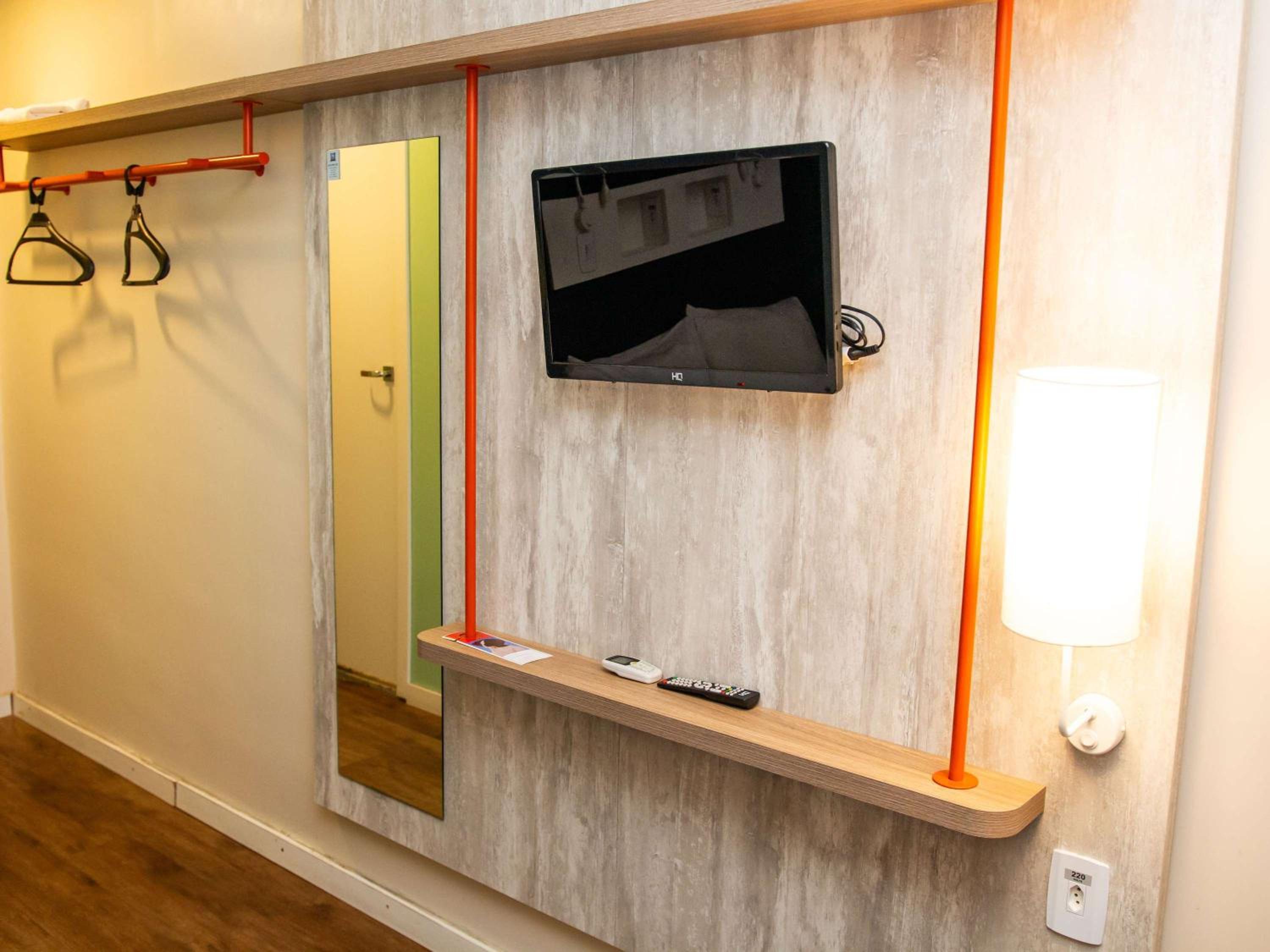 Standard Double Room - Photo 20