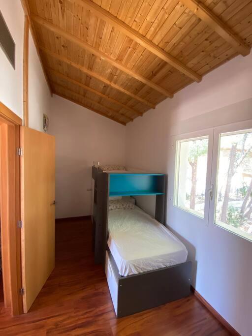 Casa de cuatro habitaciones