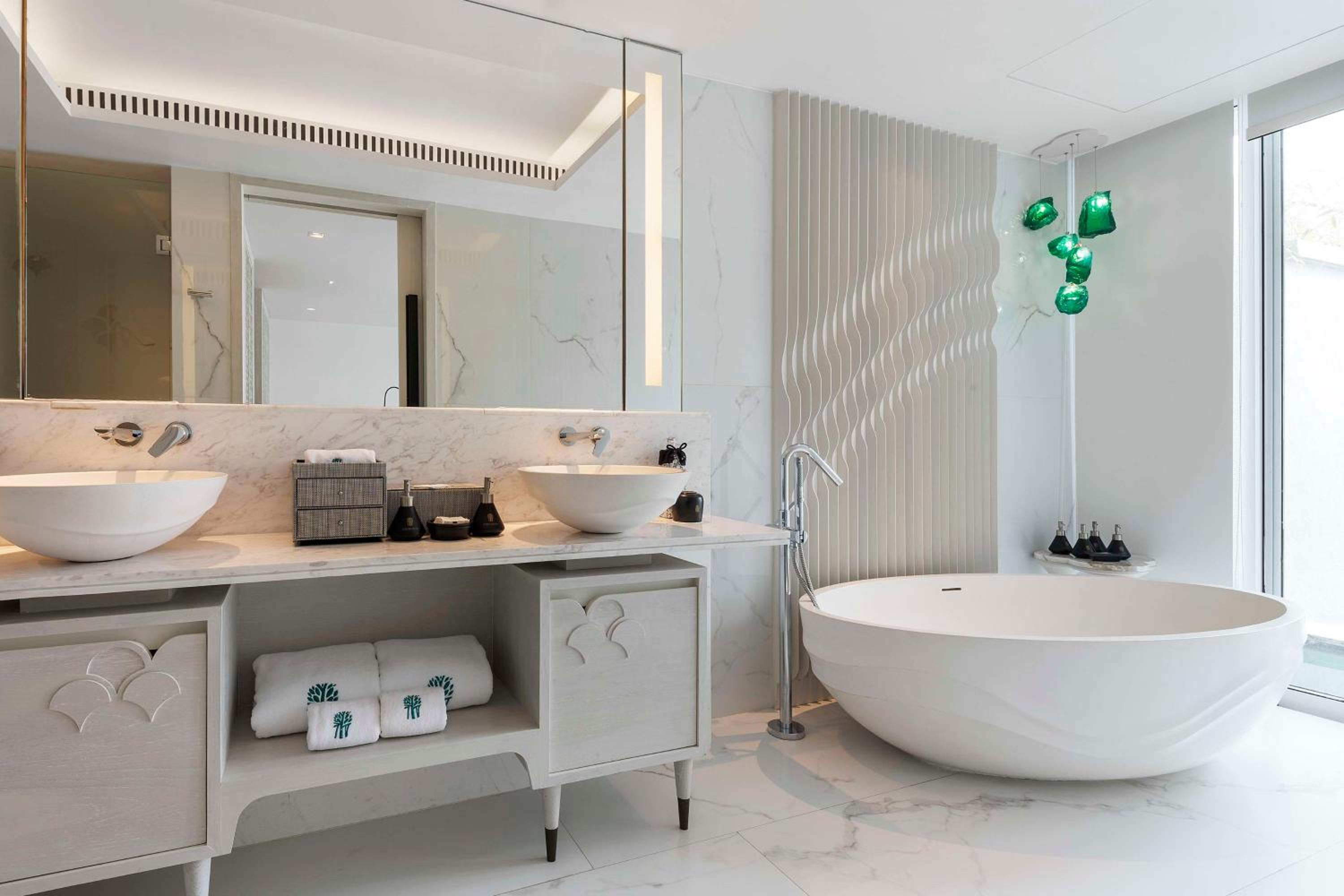 Partial Ocean Pool Suite King - Photo 8